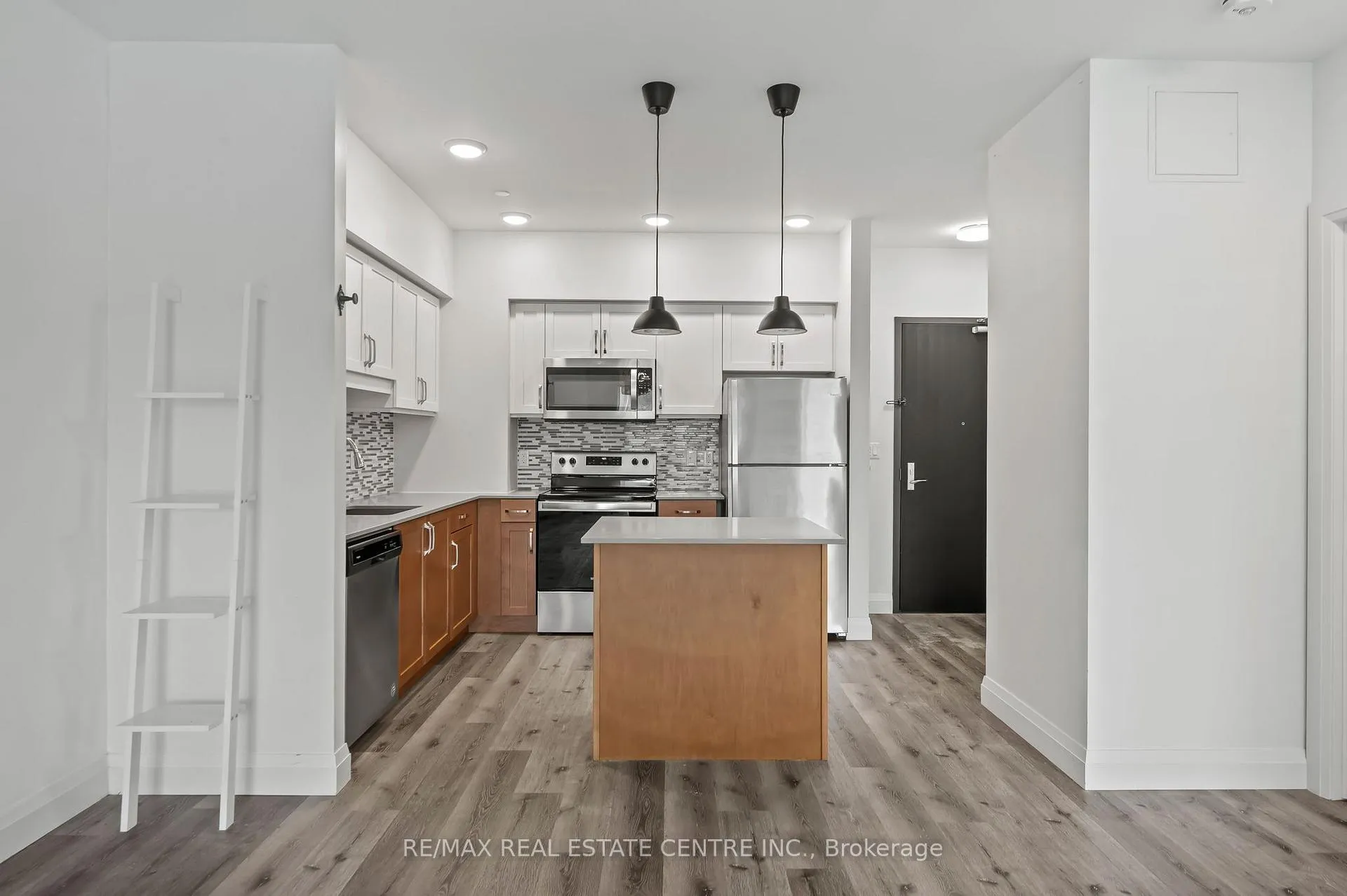 Photo 14 of Unit 202, 399 Queen Street S, Kitchener — HOMEH
