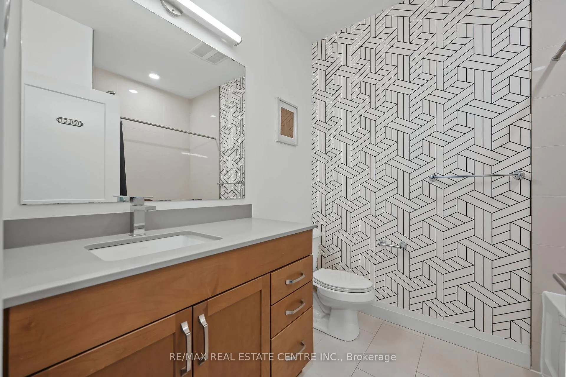 Photo 30 of Unit 202, 399 Queen Street S, Kitchener — HOMEH