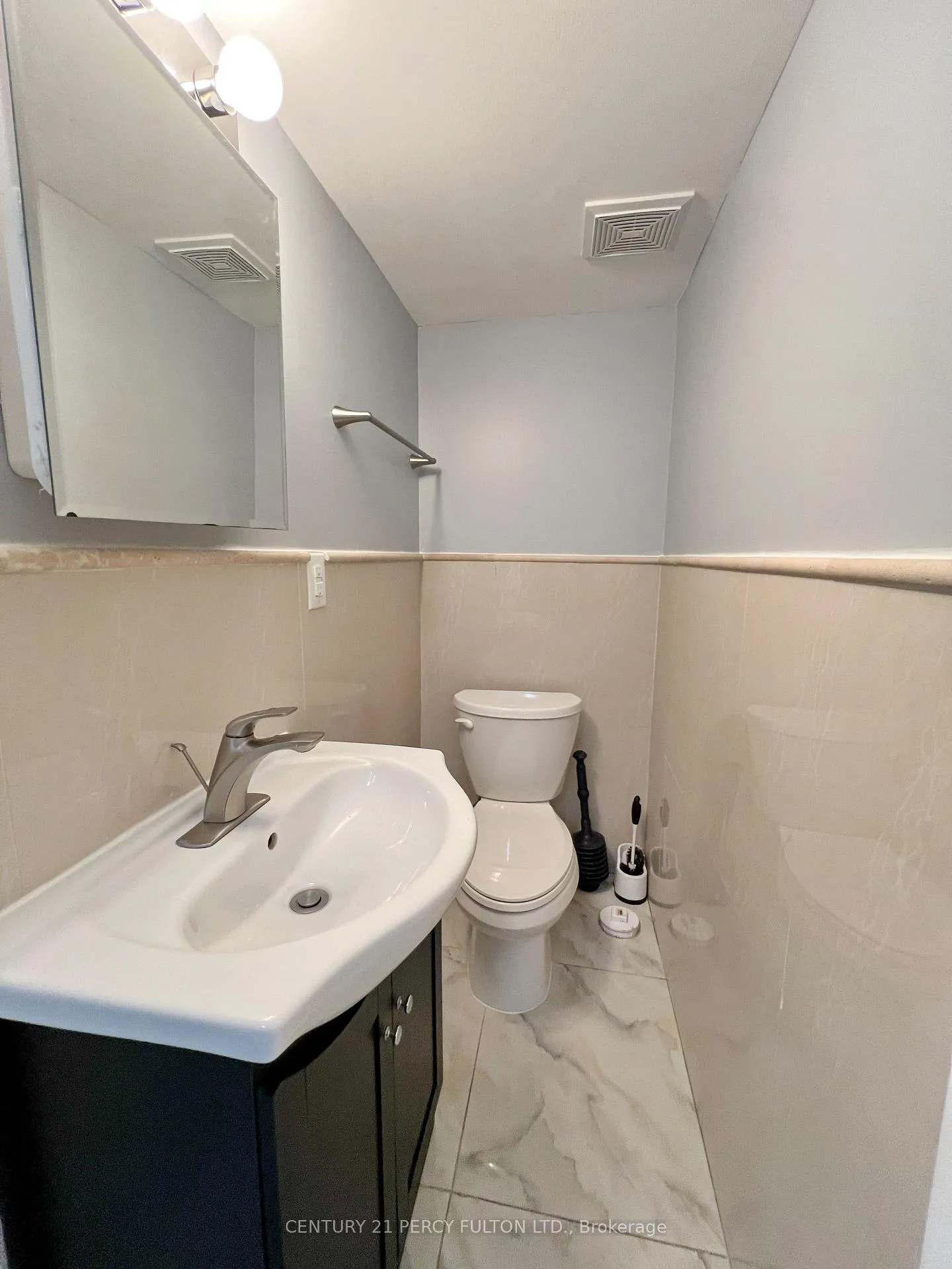 Photo 13 of 63 Mindy Crescent, Markham, Middlefield — HOMEH