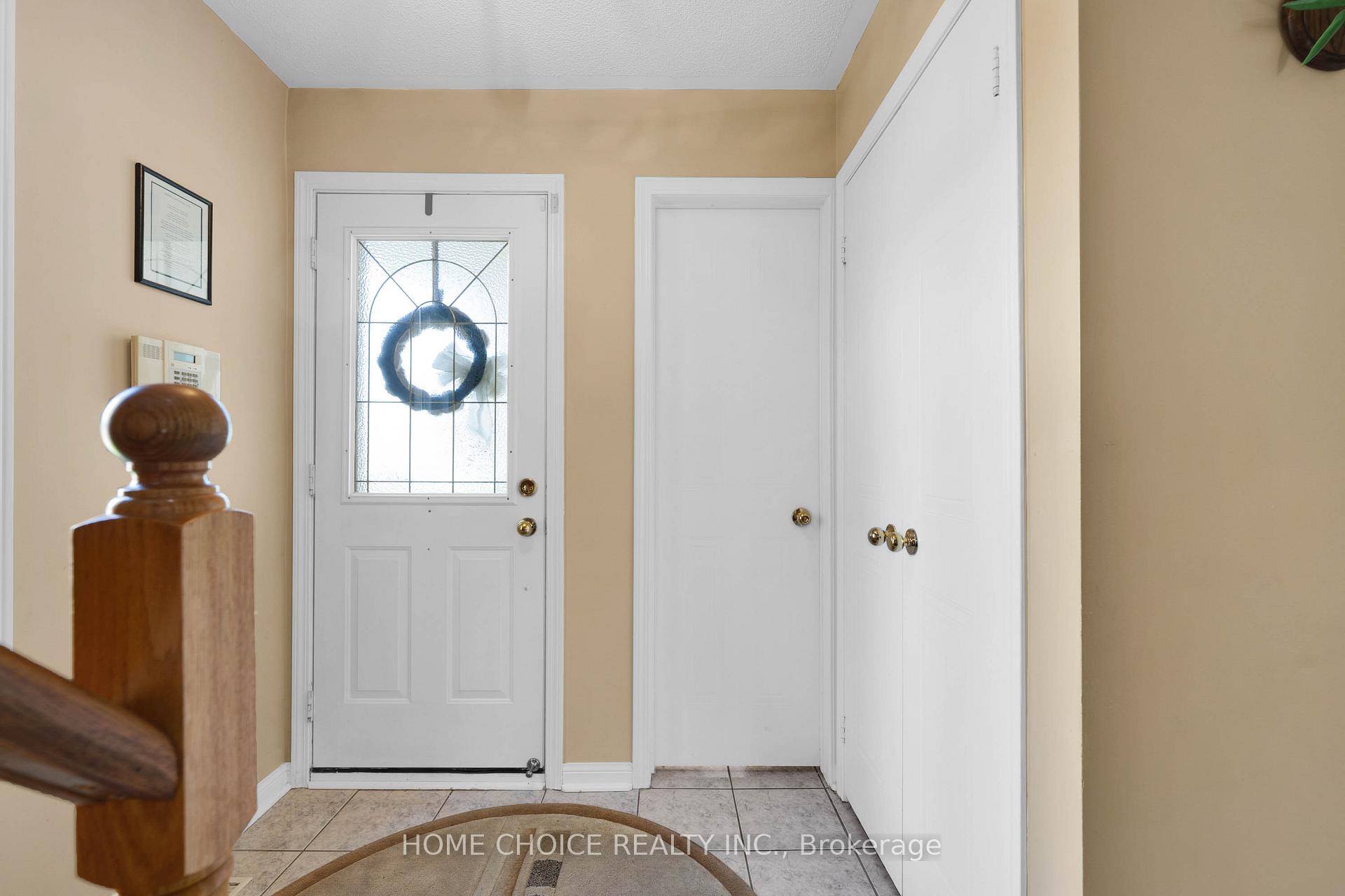 Photo 4 of 40 Aikens Crescent, Barrie, Holly — HOMEH