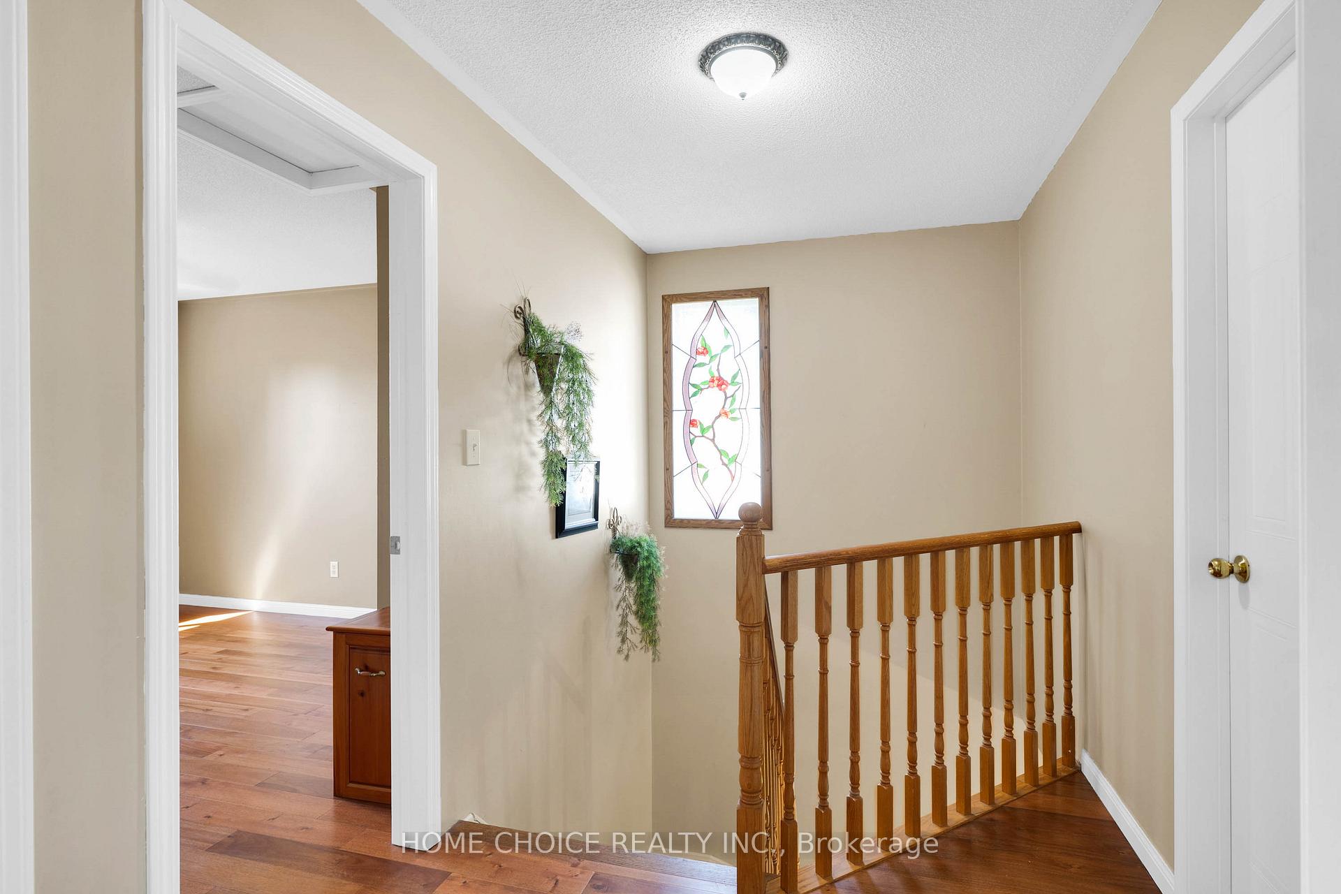 Photo 12 of 40 Aikens Crescent, Barrie, Holly — HOMEH