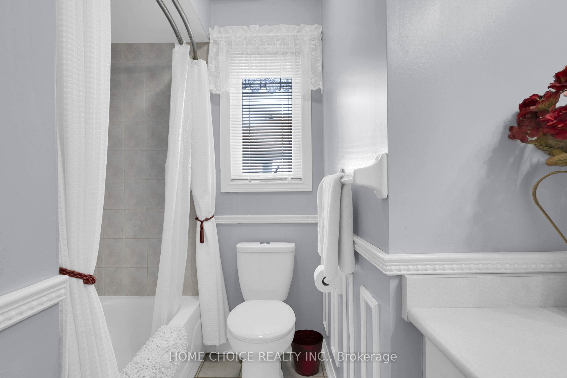Photo 16 of 40 Aikens Crescent, Barrie, Holly — HOMEH