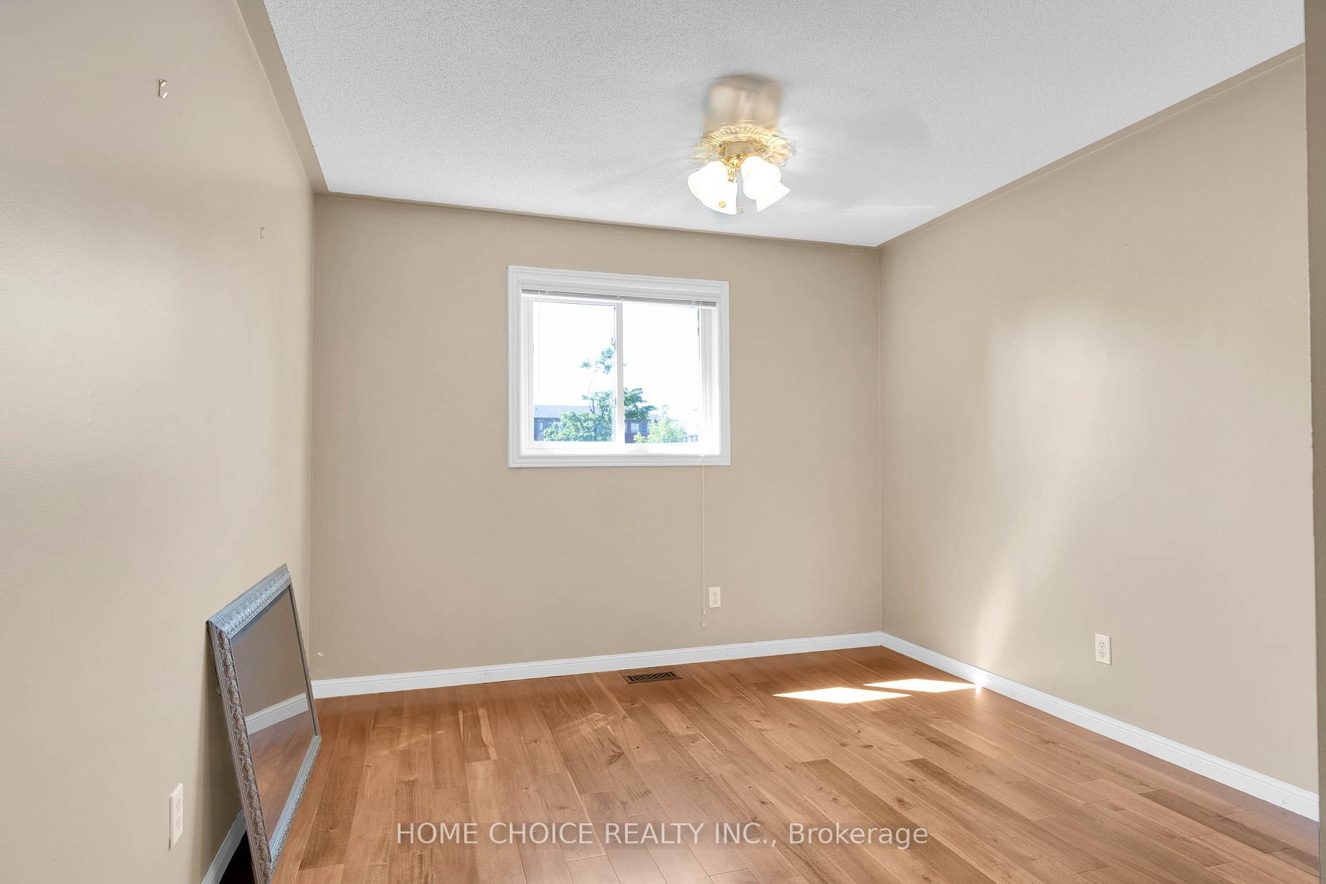 Photo 19 of 40 Aikens Crescent, Barrie, Holly — HOMEH