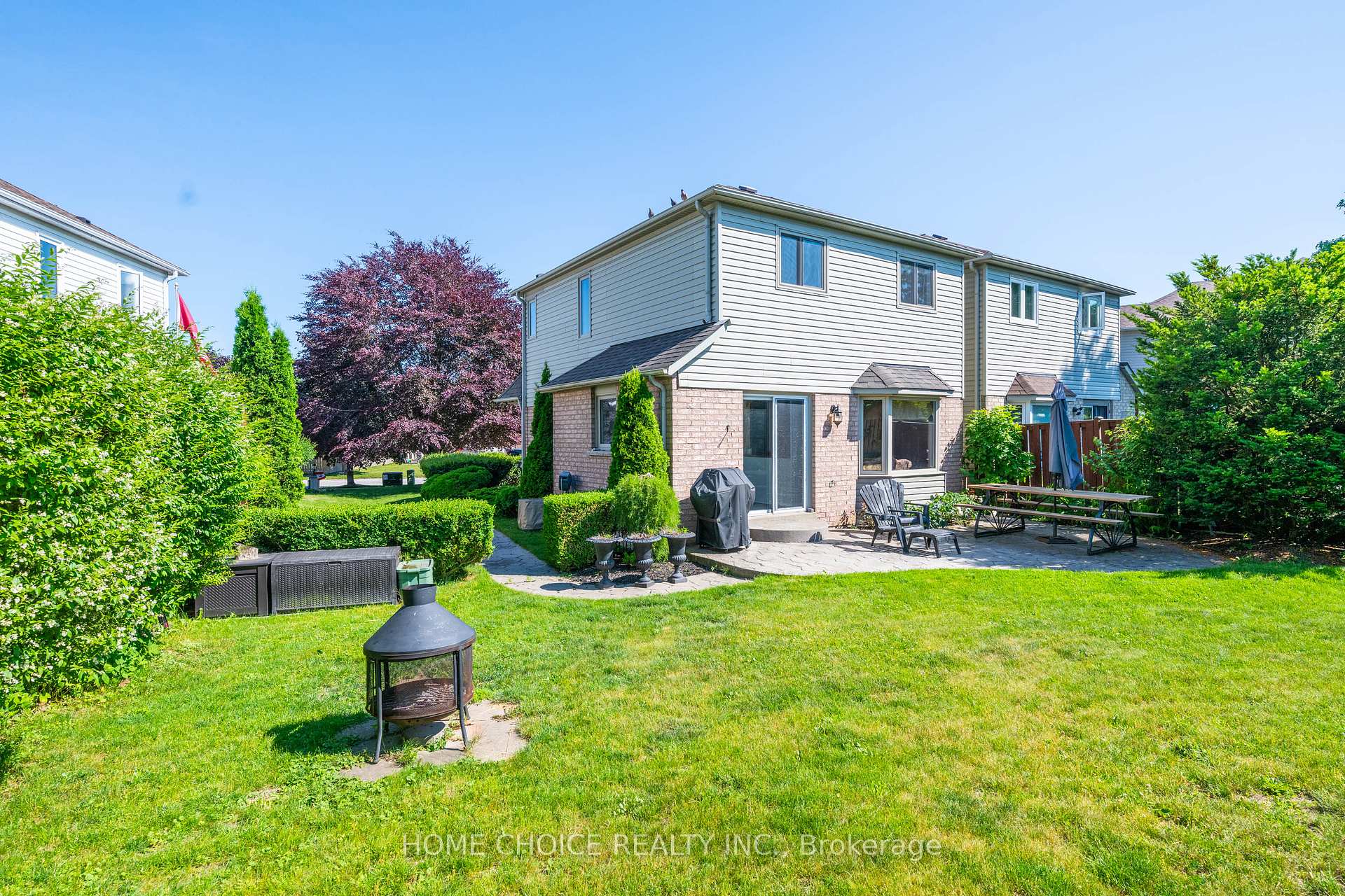 Photo 27 of 40 Aikens Crescent, Barrie, Holly — HOMEH