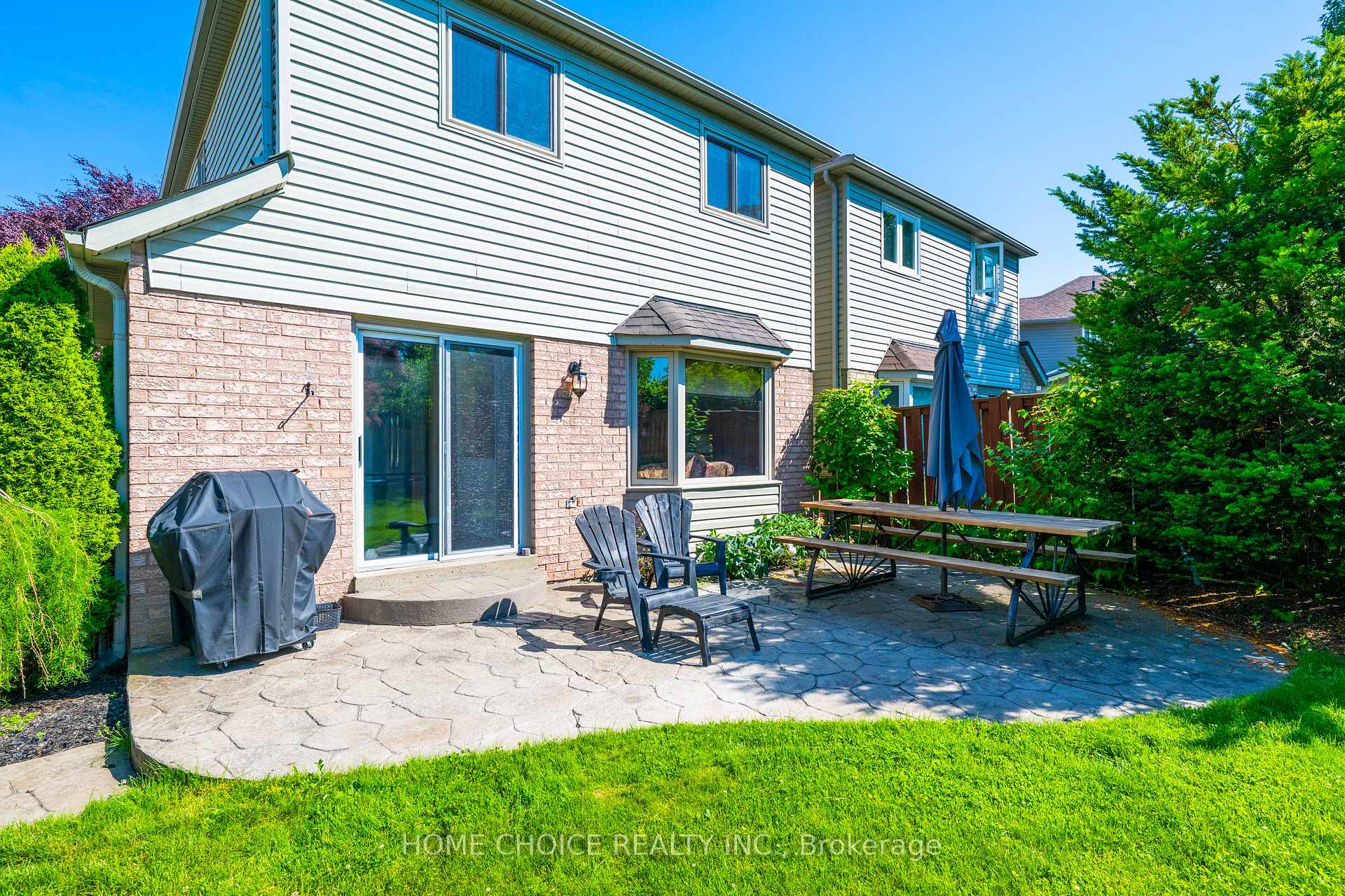Photo 30 of 40 Aikens Crescent, Barrie, Holly — HOMEH