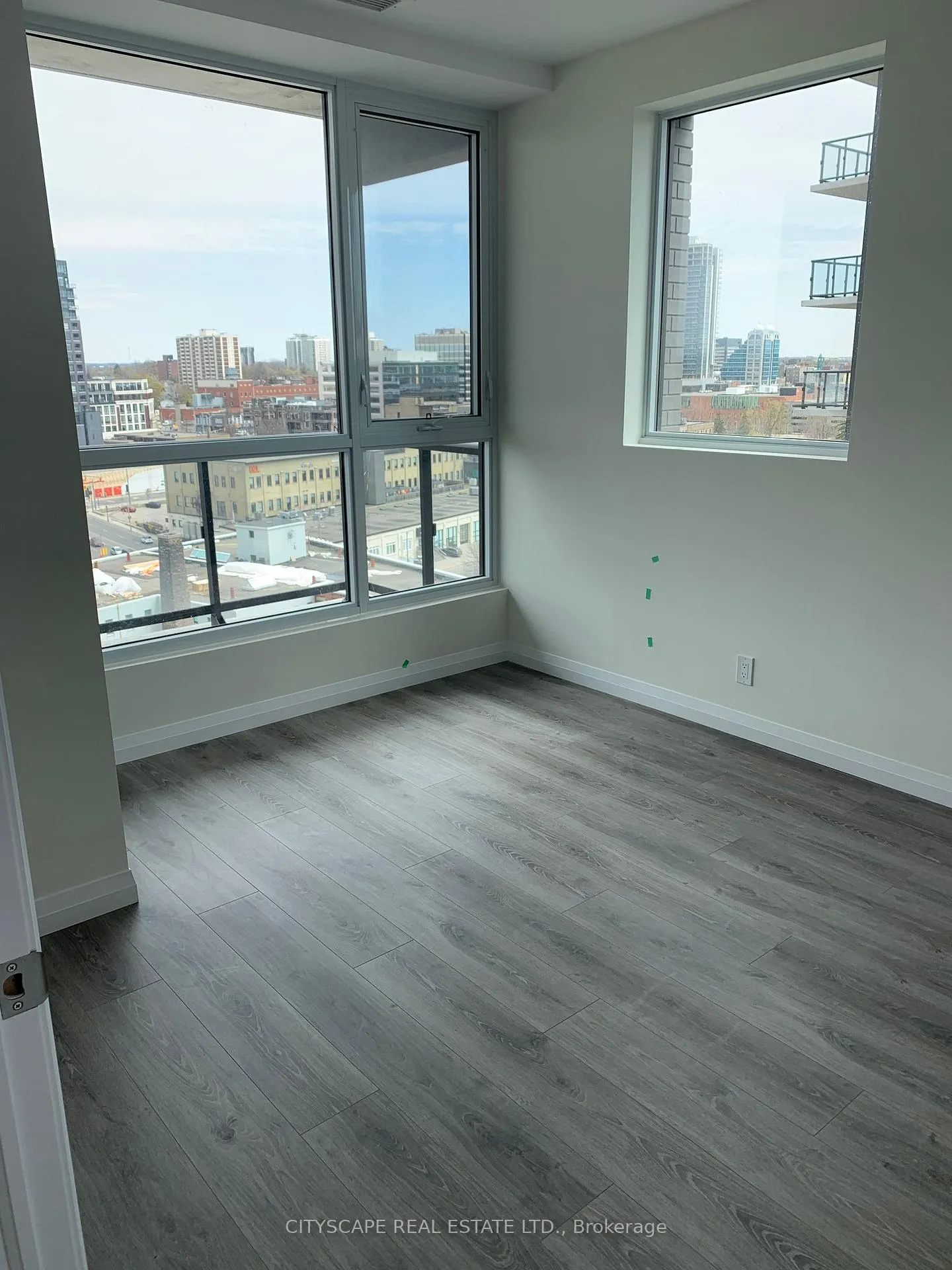 Photo 3 of Unit 1102, 104 Garment Street, Kitchener — HOMEH