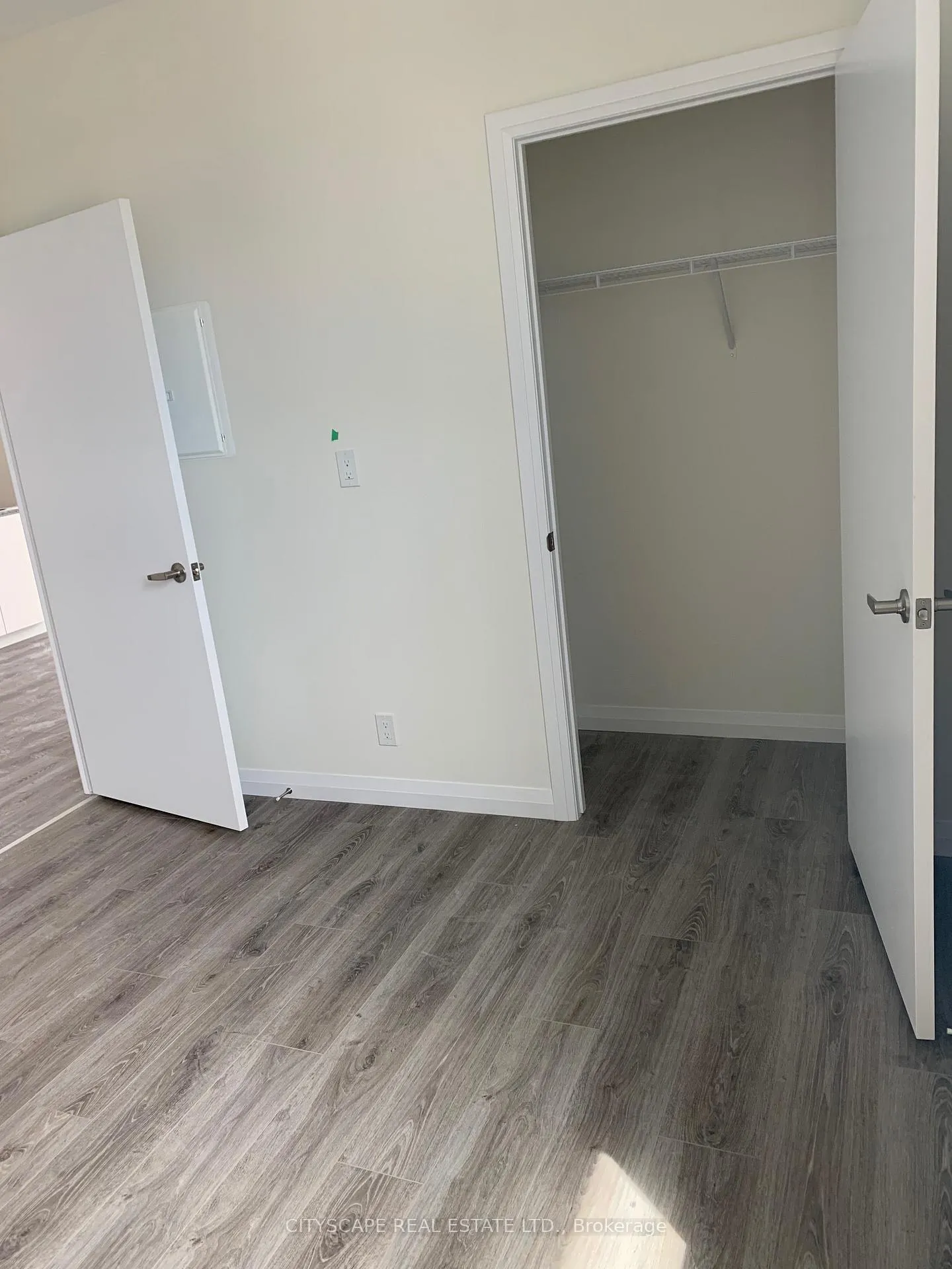 Photo 6 of Unit 1102, 104 Garment Street, Kitchener — HOMEH