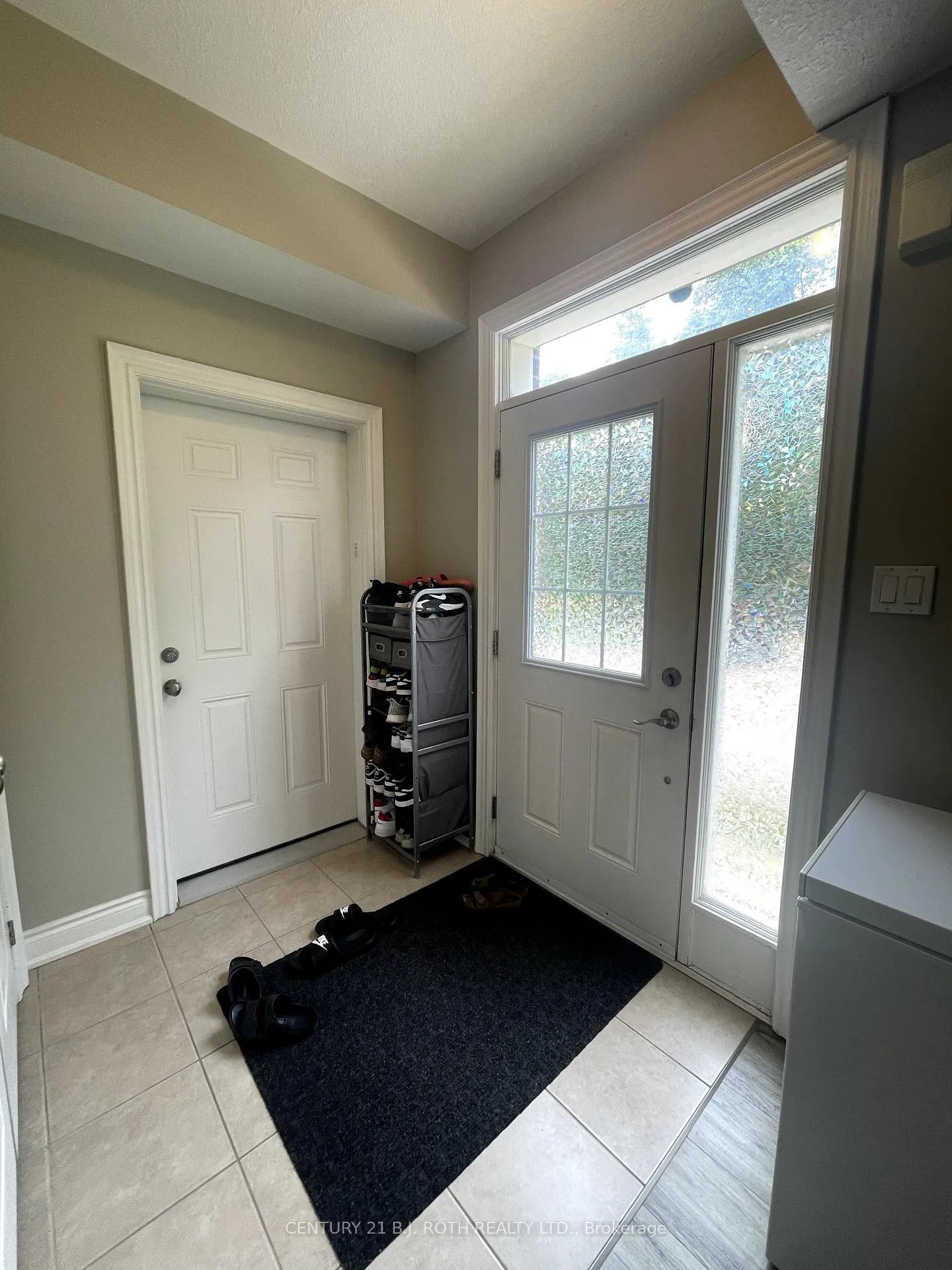 Photo 4 of Unit B, 173 Centre Street, Essa, Angus — HOMEH