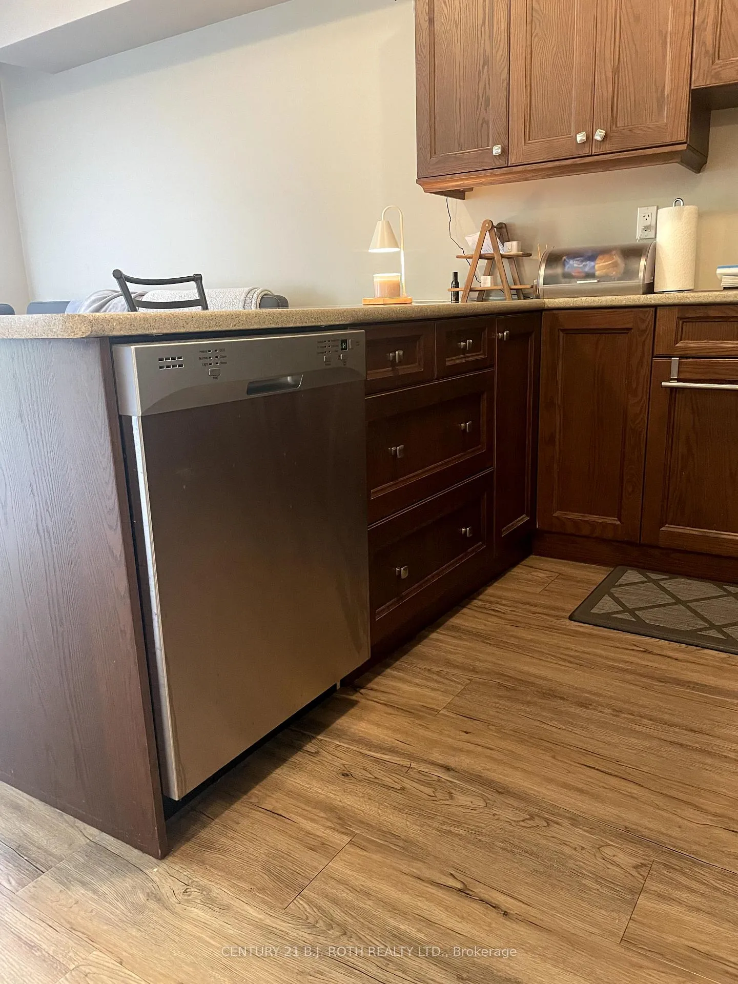Photo 10 of Unit B, 173 Centre Street, Essa, Angus — HOMEH