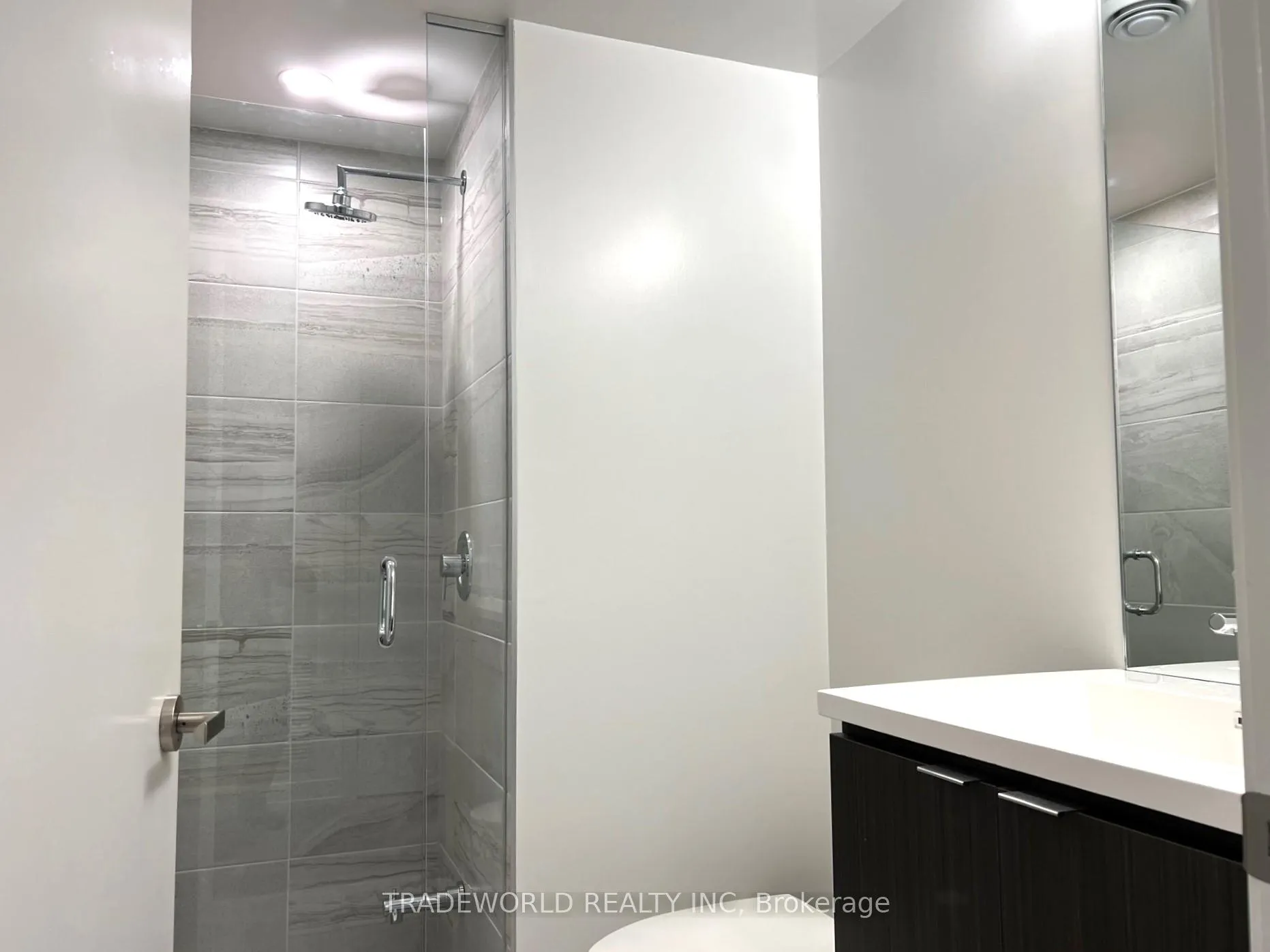 Photo 13 of Unit 3901, 55 Cooper Street, Toronto, Waterfront Communities — HOMEH