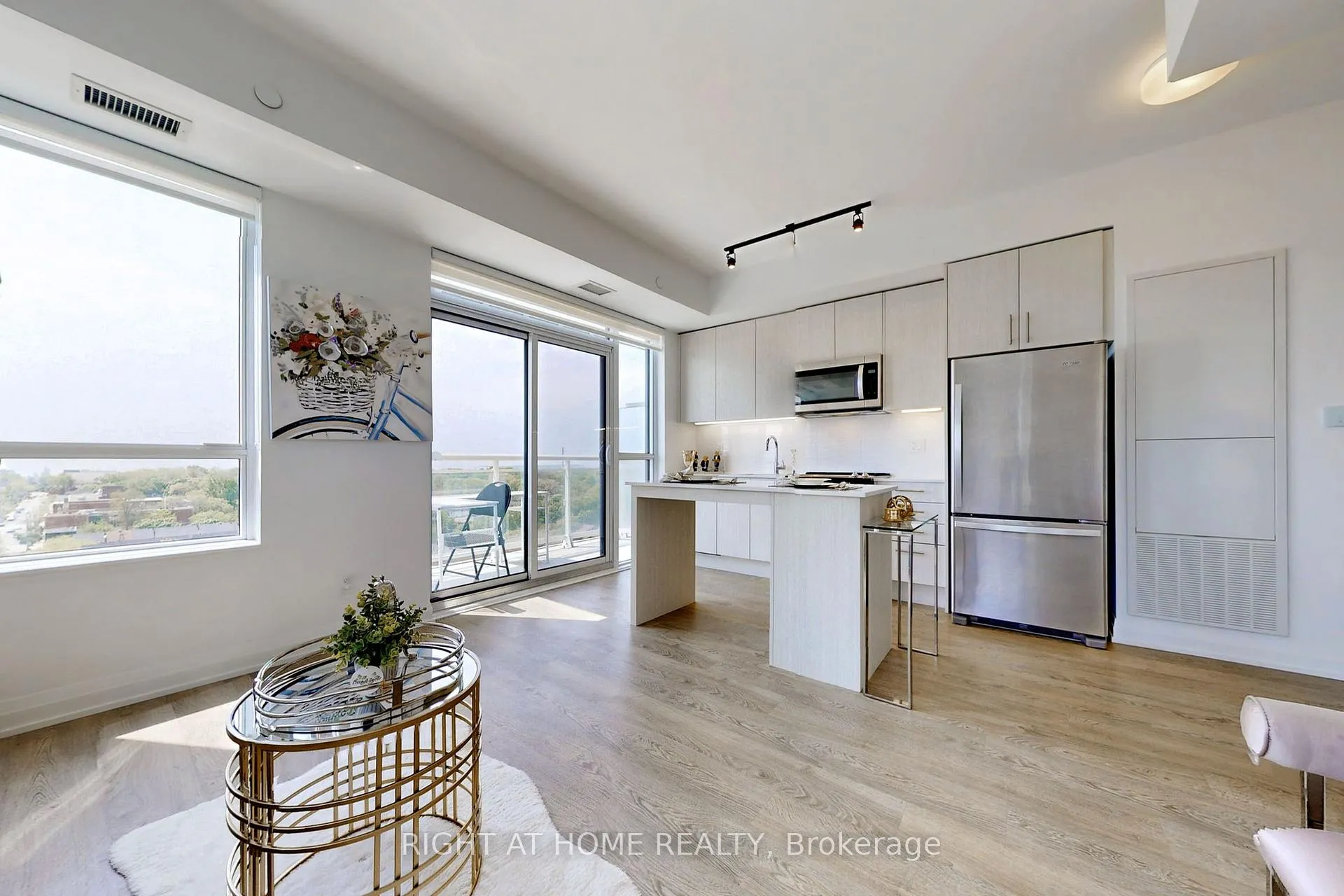 Photo 7 of Unit 1012, 286 Main Street, Toronto, East End-Danforth — HOMEH