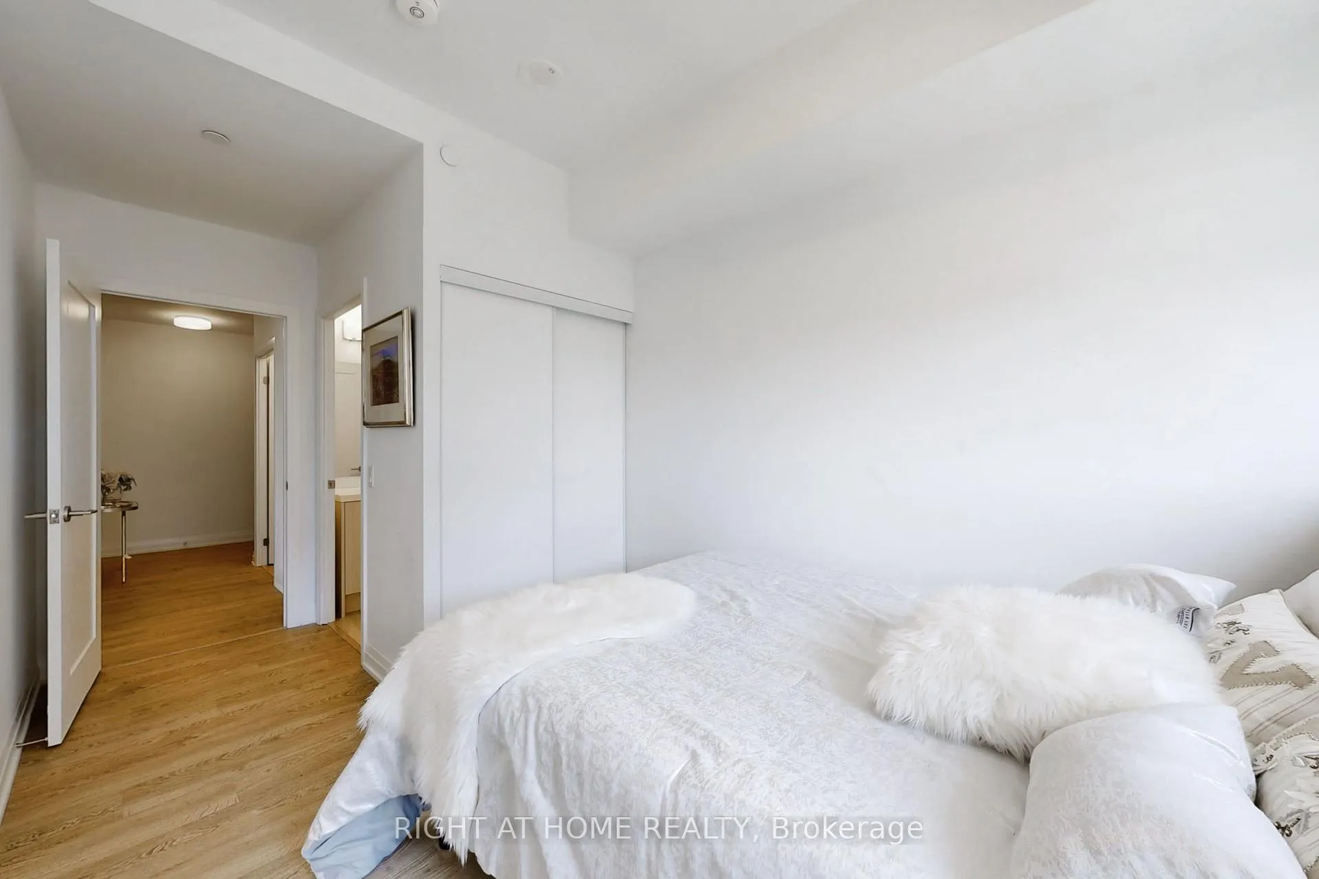 Photo 17 of Unit 1012, 286 Main Street, Toronto, East End-Danforth — HOMEH