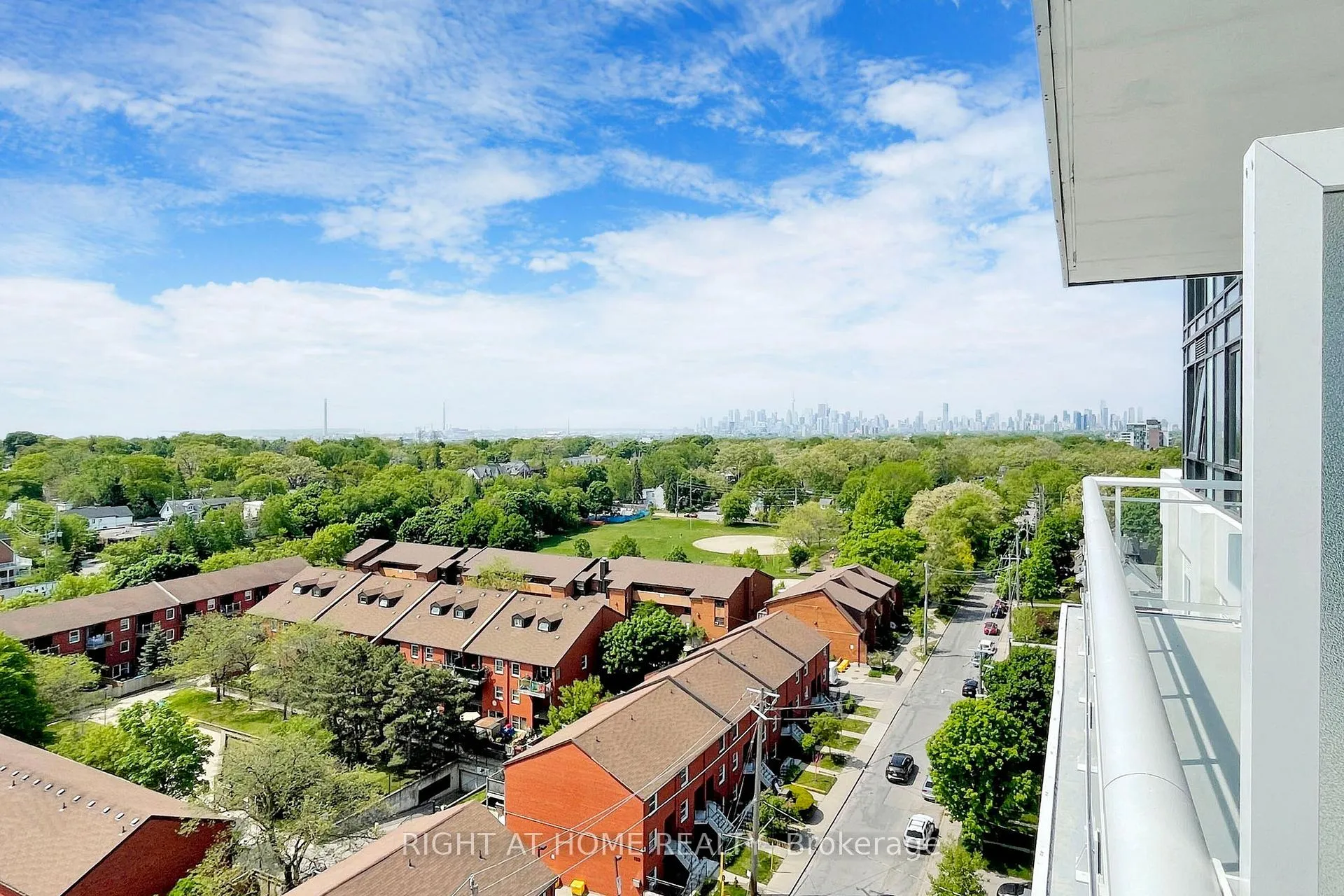 Photo 31 of Unit 1012, 286 Main Street, Toronto, East End-Danforth — HOMEH