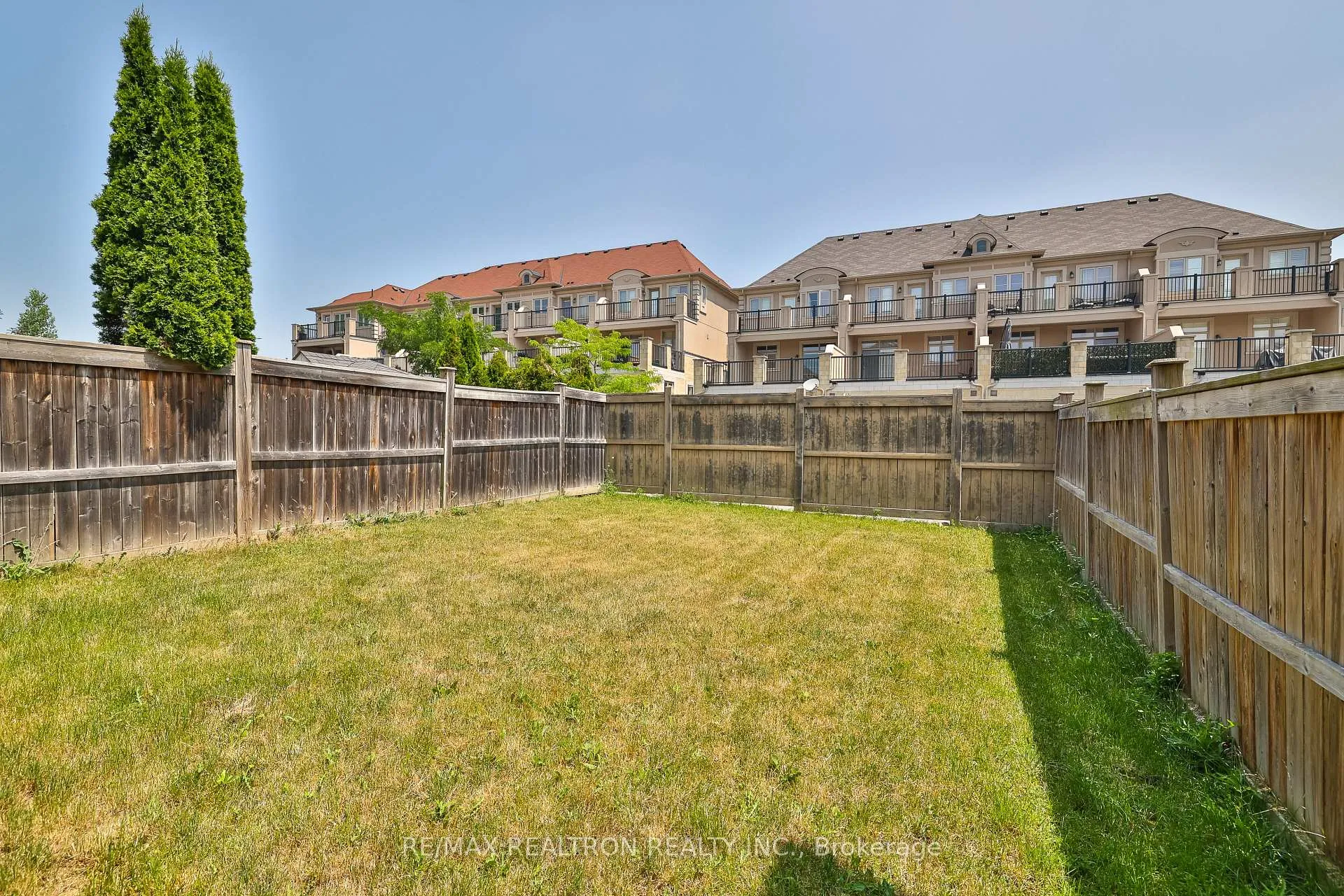 Photo 16 of 101 Paperbark Avenue, Vaughan, Patterson — HOMEH