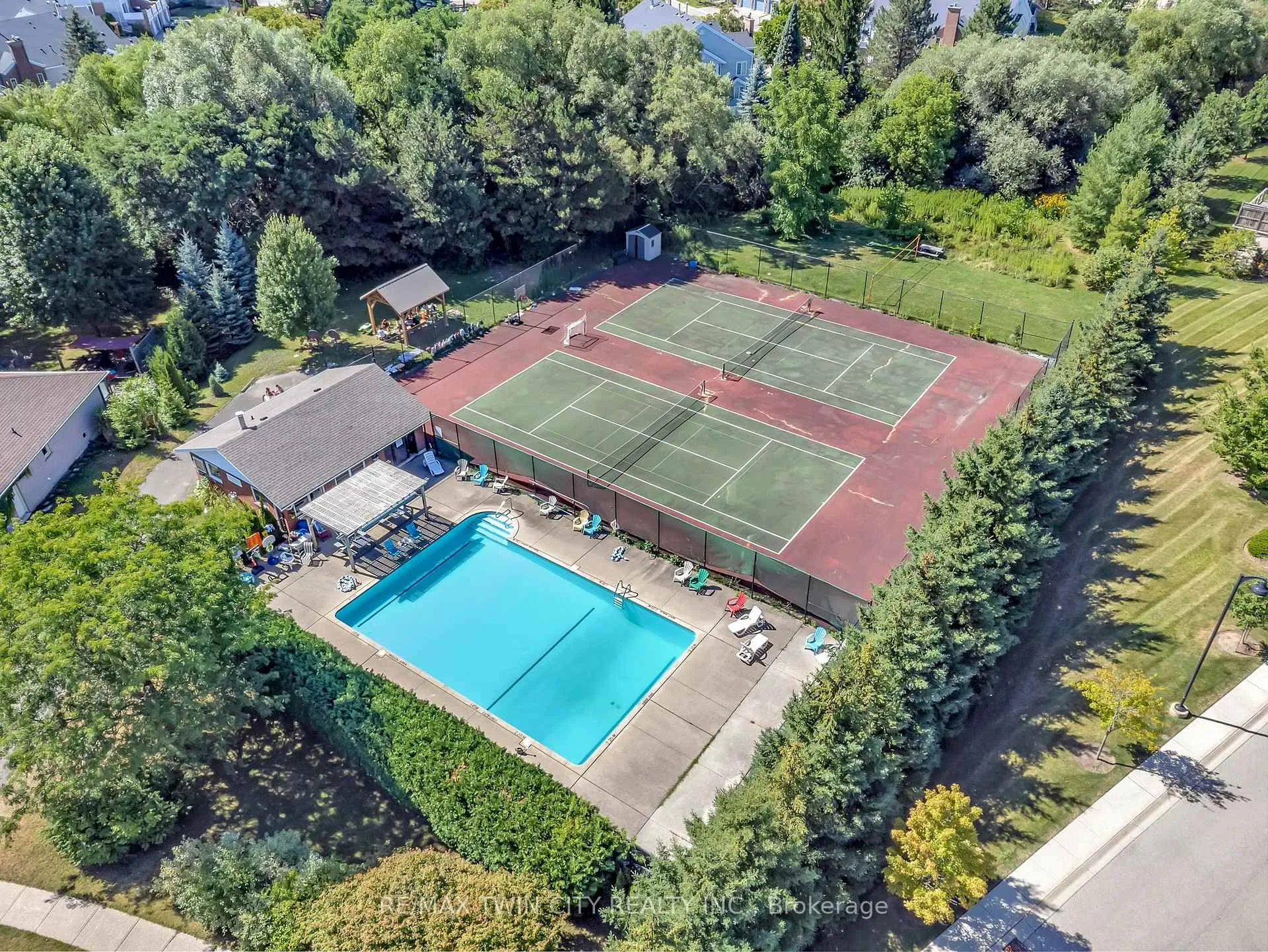 Photo 42 of Unit 53, 435 Winchester Drive, Waterloo — HOMEH