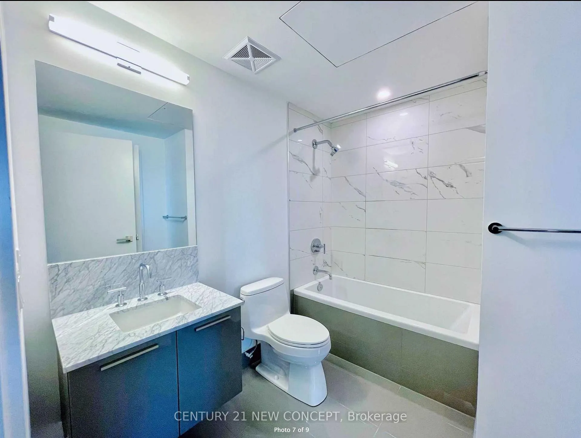 Photo 7 of Unit 4011, 3 Gloucester Street, Toronto, Church-Yonge Corridor — HOMEH