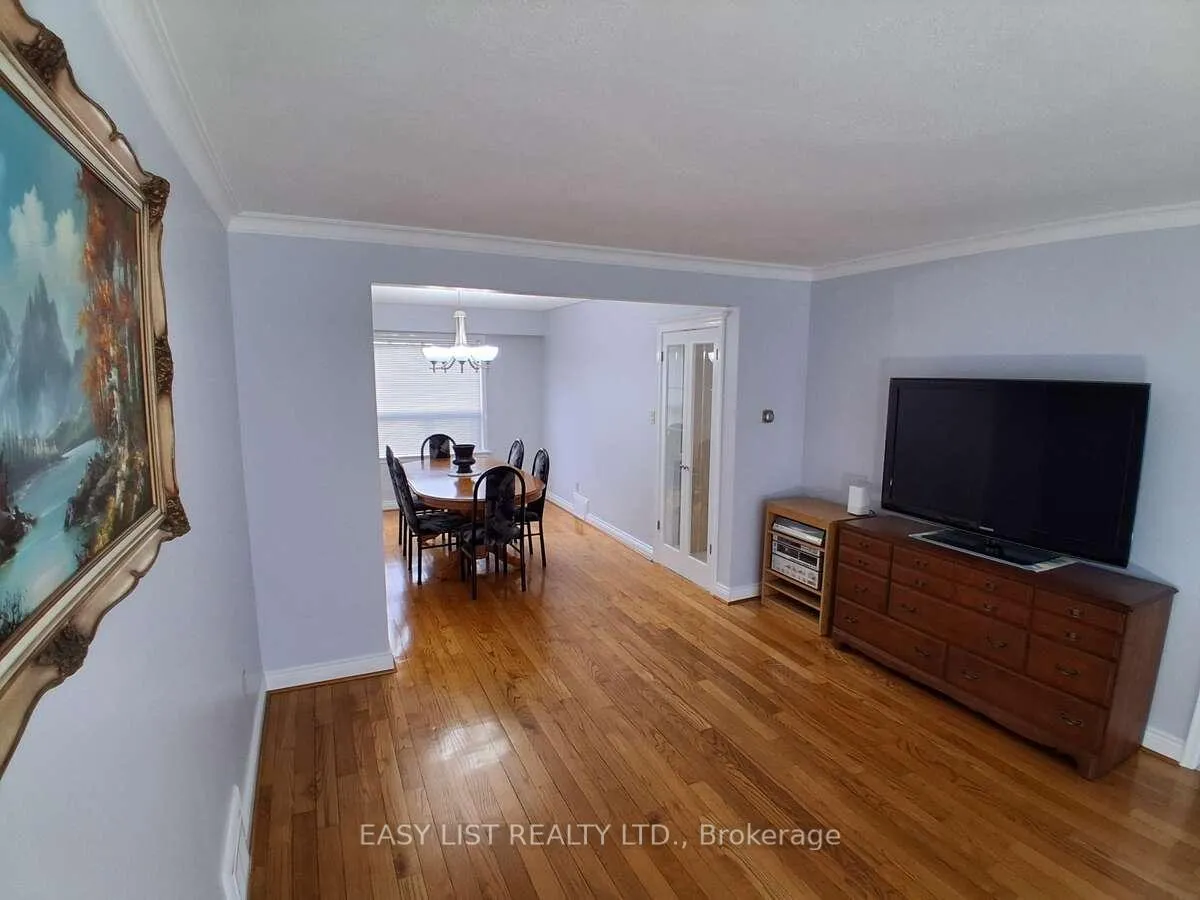 Photo 13 of 6 Brigham Court, Etobicoke, Elms-Old Rexdale — HOMEH