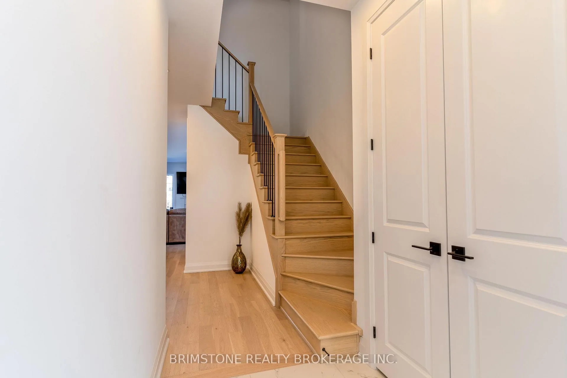 Photo 4 of 119 Gray Avenue, New Tecumseth, Alliston — HOMEH