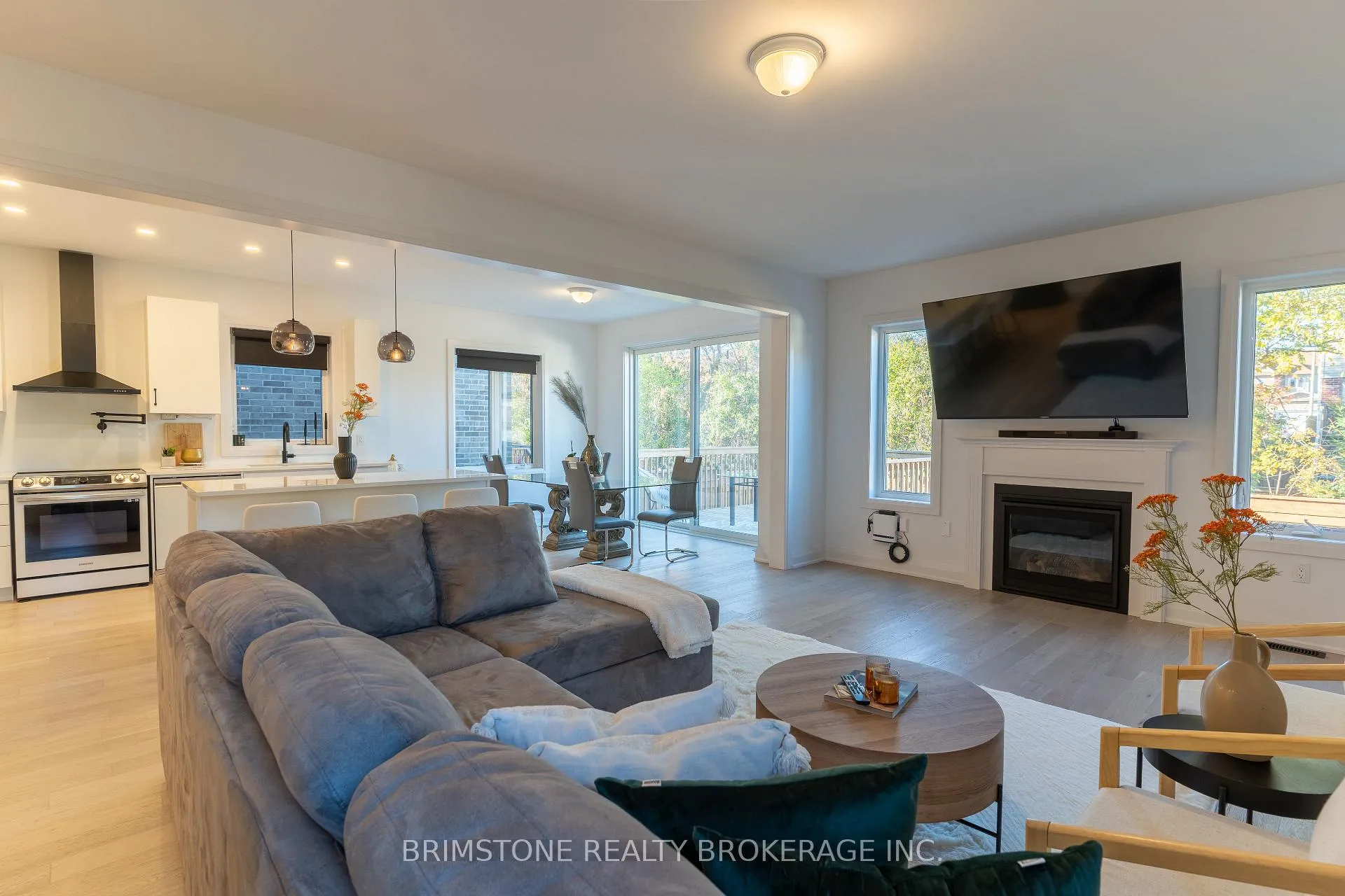 Photo 5 of 119 Gray Avenue, New Tecumseth, Alliston — HOMEH