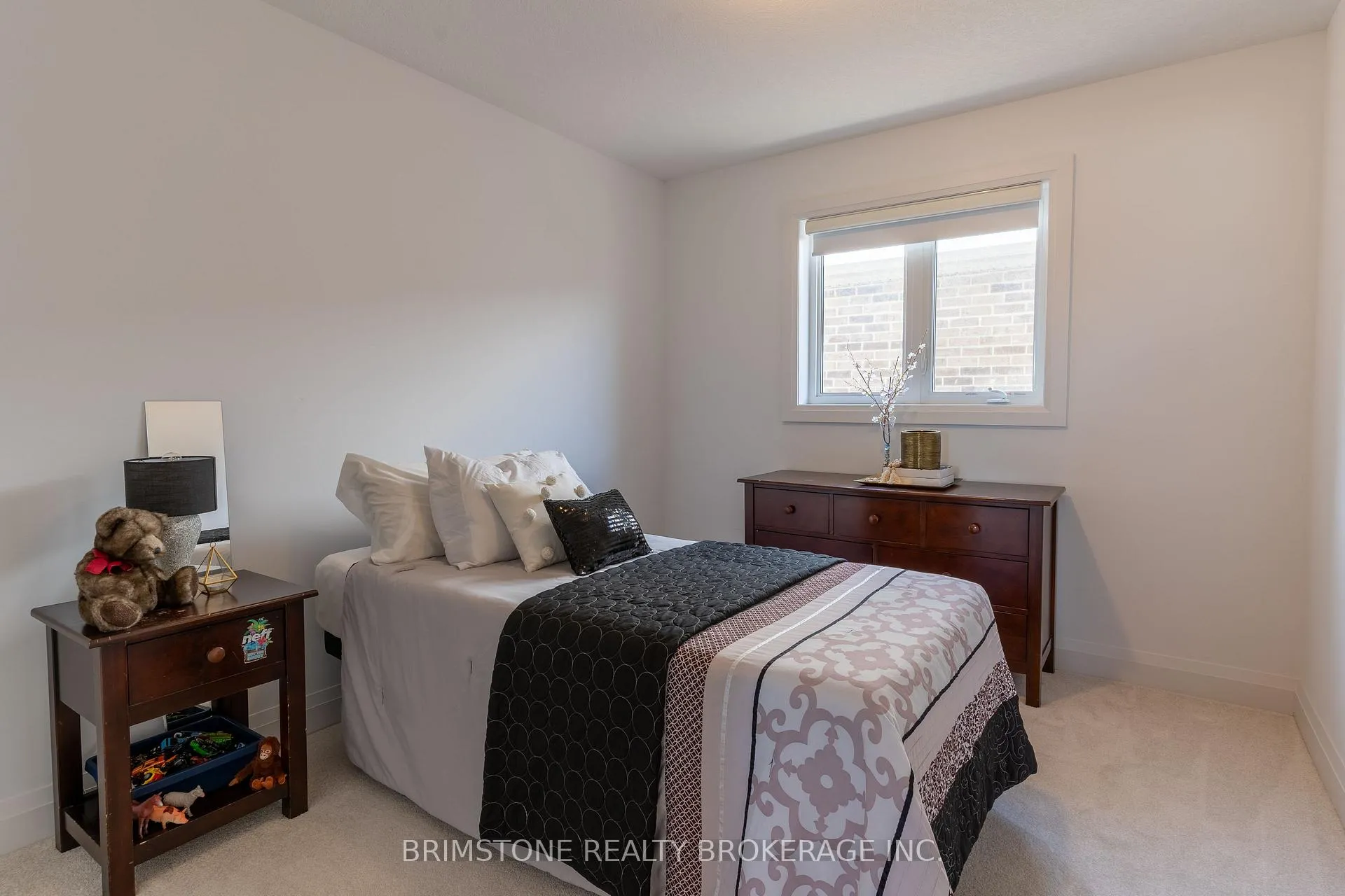 Photo 22 of 119 Gray Avenue, New Tecumseth, Alliston — HOMEH