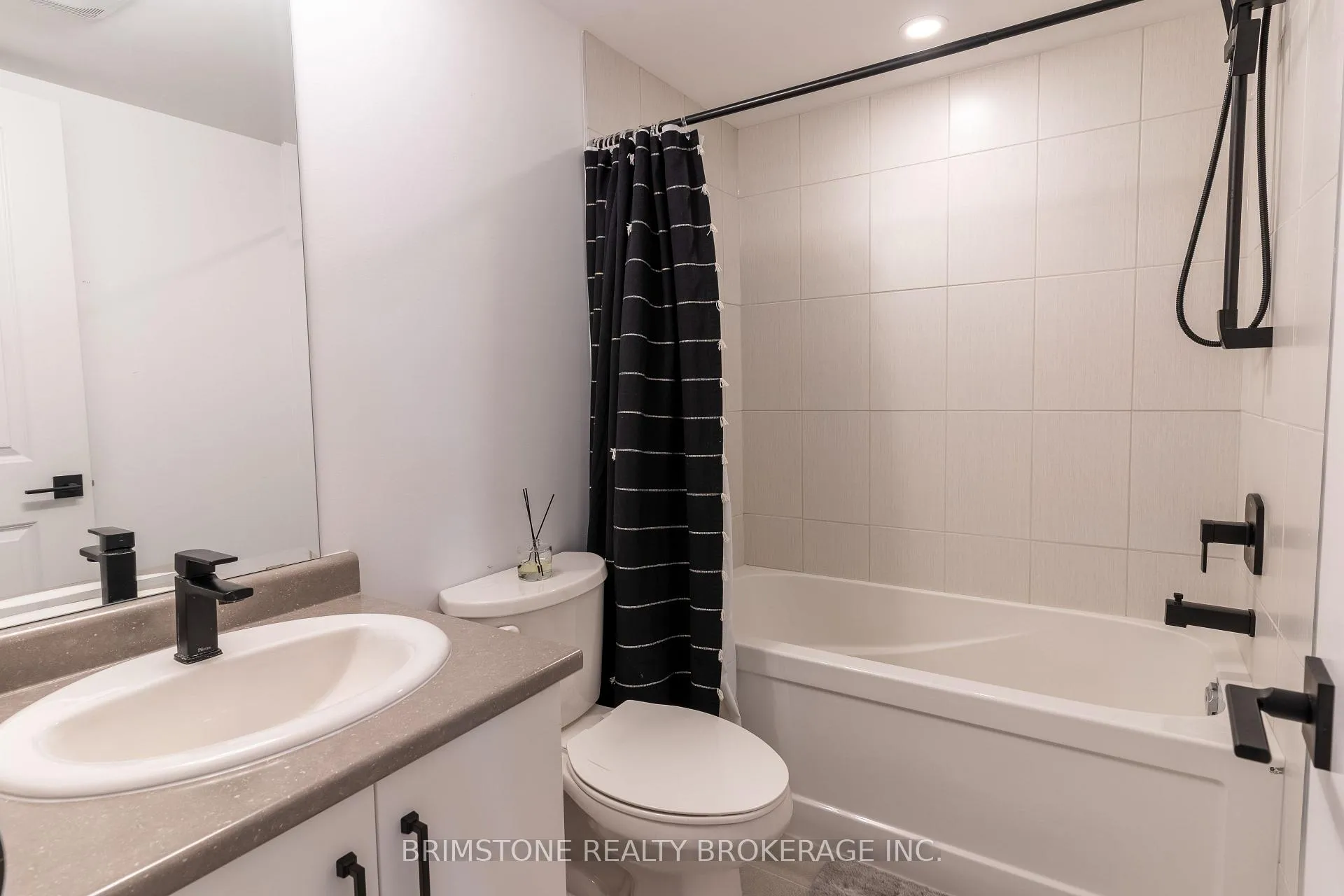 Photo 34 of 119 Gray Avenue, New Tecumseth, Alliston — HOMEH