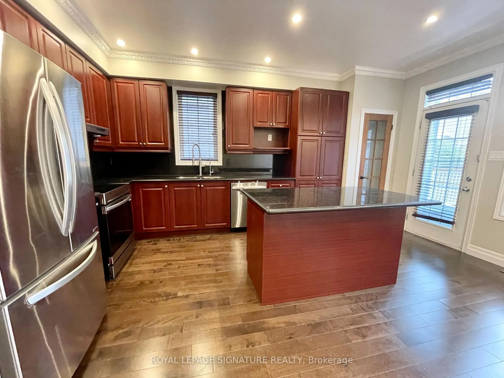 Photo 4 of 50 Innisvale Drive, Markham, Cornell — HOMEH