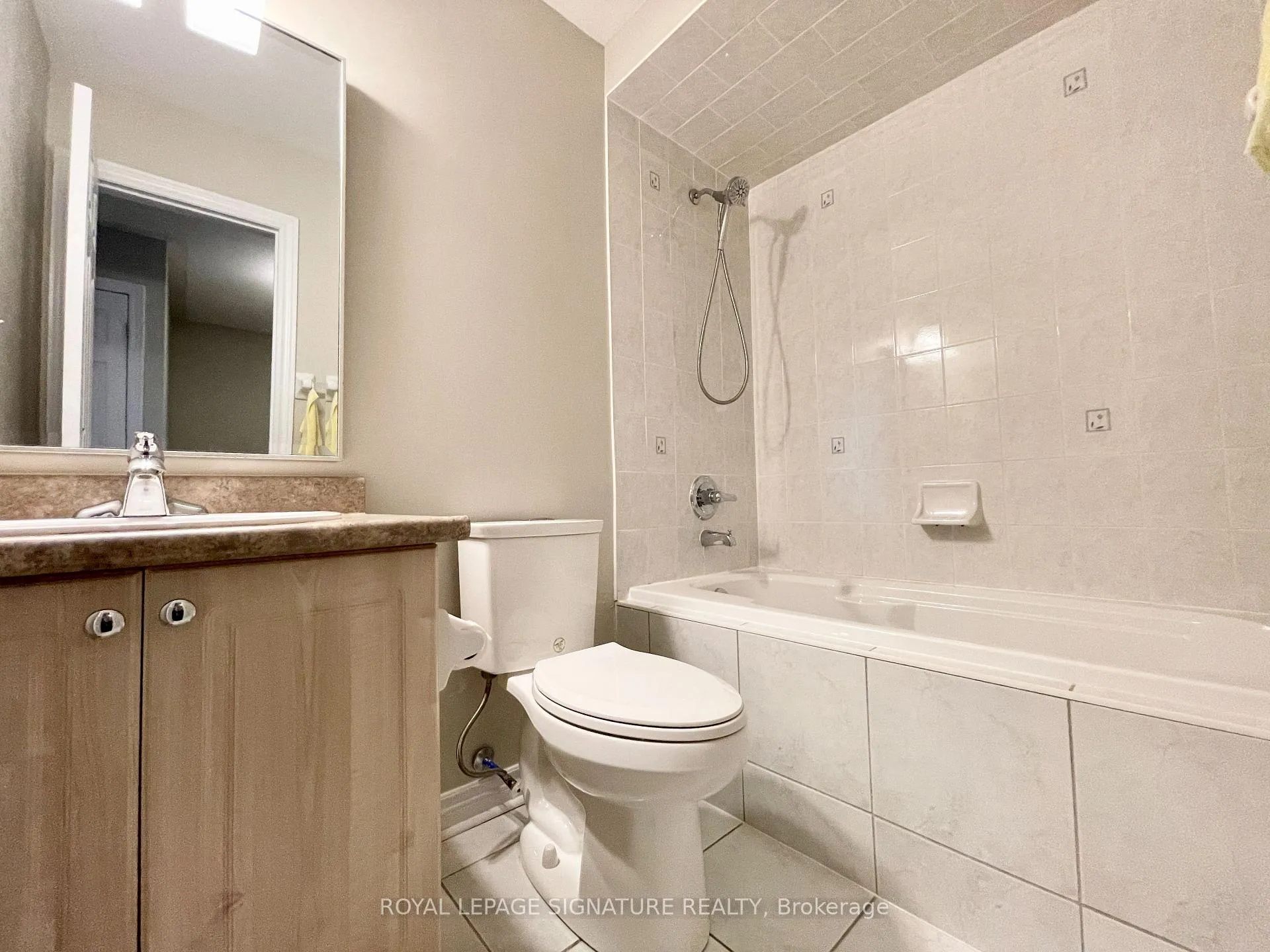 Photo 8 of 50 Innisvale Drive, Markham, Cornell — HOMEH