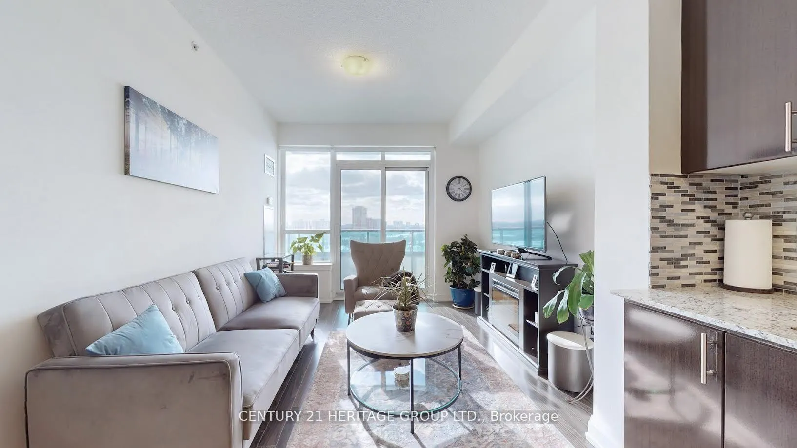Photo 11 of Unit 1110, 7171 Yonge Street, Markham, Thornhill — HOMEH