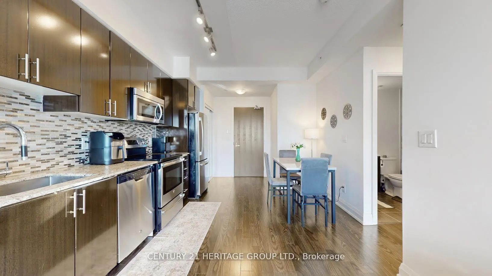 Photo 17 of Unit 1110, 7171 Yonge Street, Markham, Thornhill — HOMEH