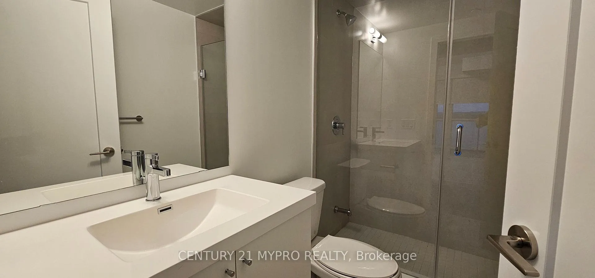 Photo 11 of Unit 1617, 2545 Simcoe Street N, Oshawa, Windfields — HOMEH