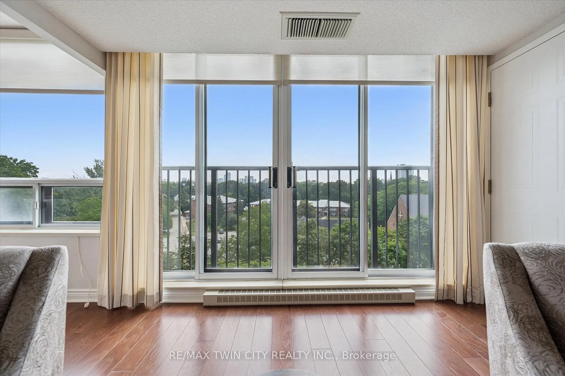 Photo 8 of Unit 704, 6 Willow Street, Waterloo — HOMEH