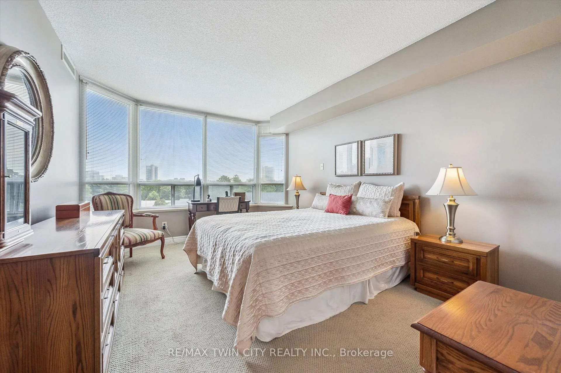 Photo 18 of Unit 704, 6 Willow Street, Waterloo — HOMEH