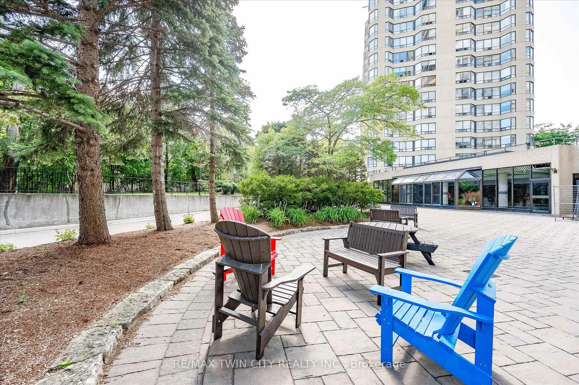Photo 31 of Unit 704, 6 Willow Street, Waterloo — HOMEH