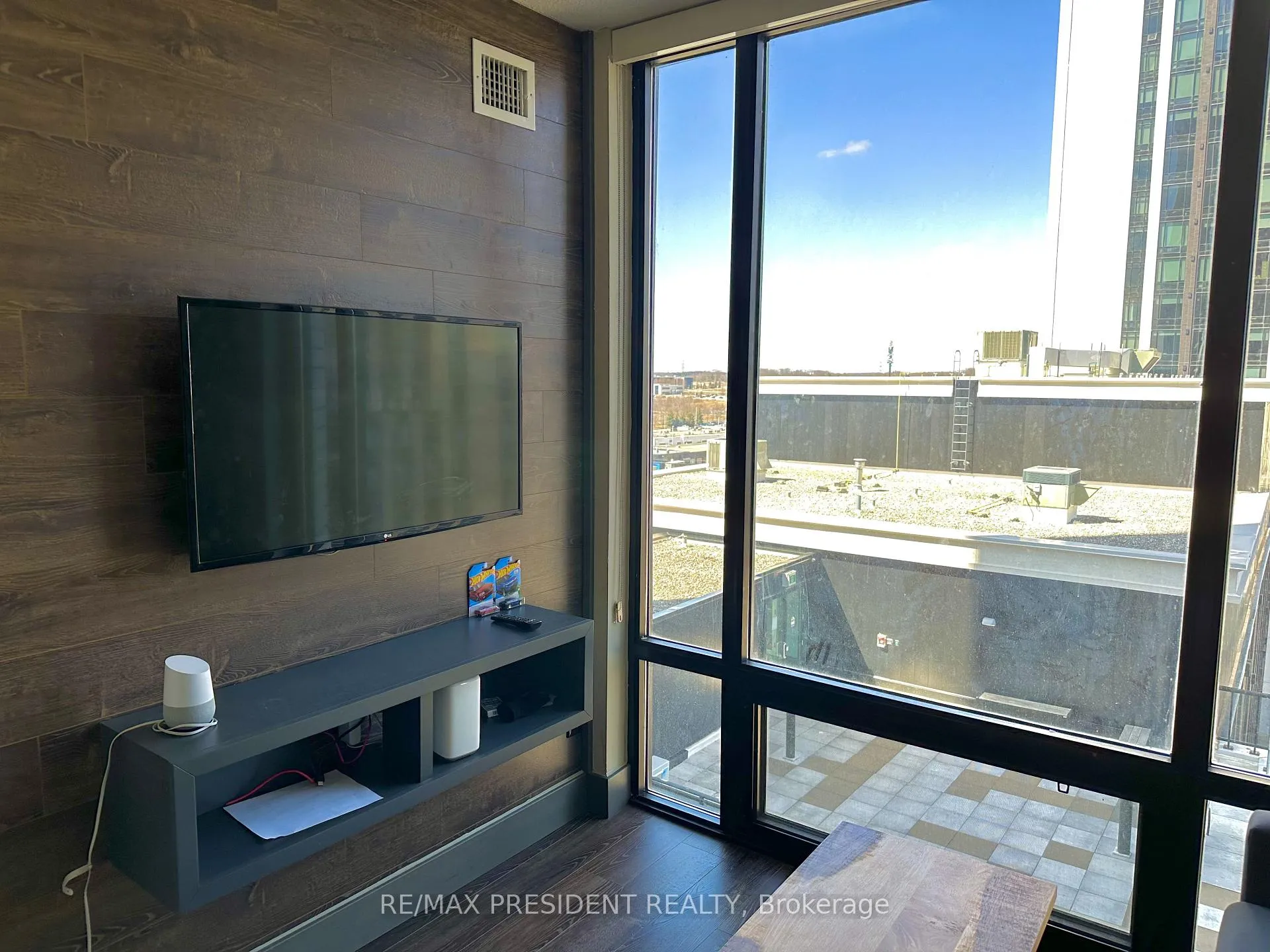 Photo 5 of Unit 1005, 330 Phillip Street, Kitchener — HOMEH