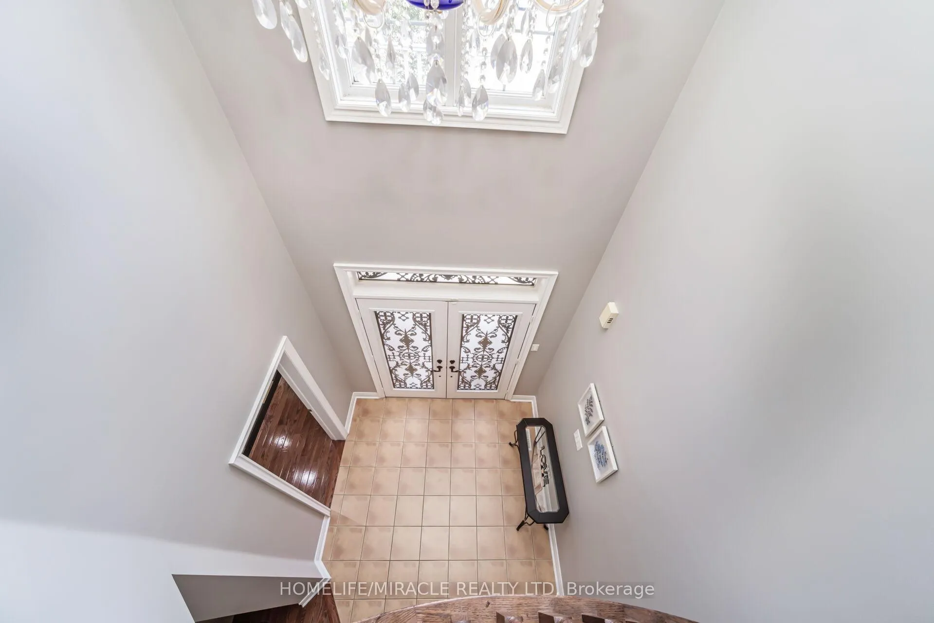 Photo 9 of 32 Xavier Court, Brampton, Bram West — HOMEH