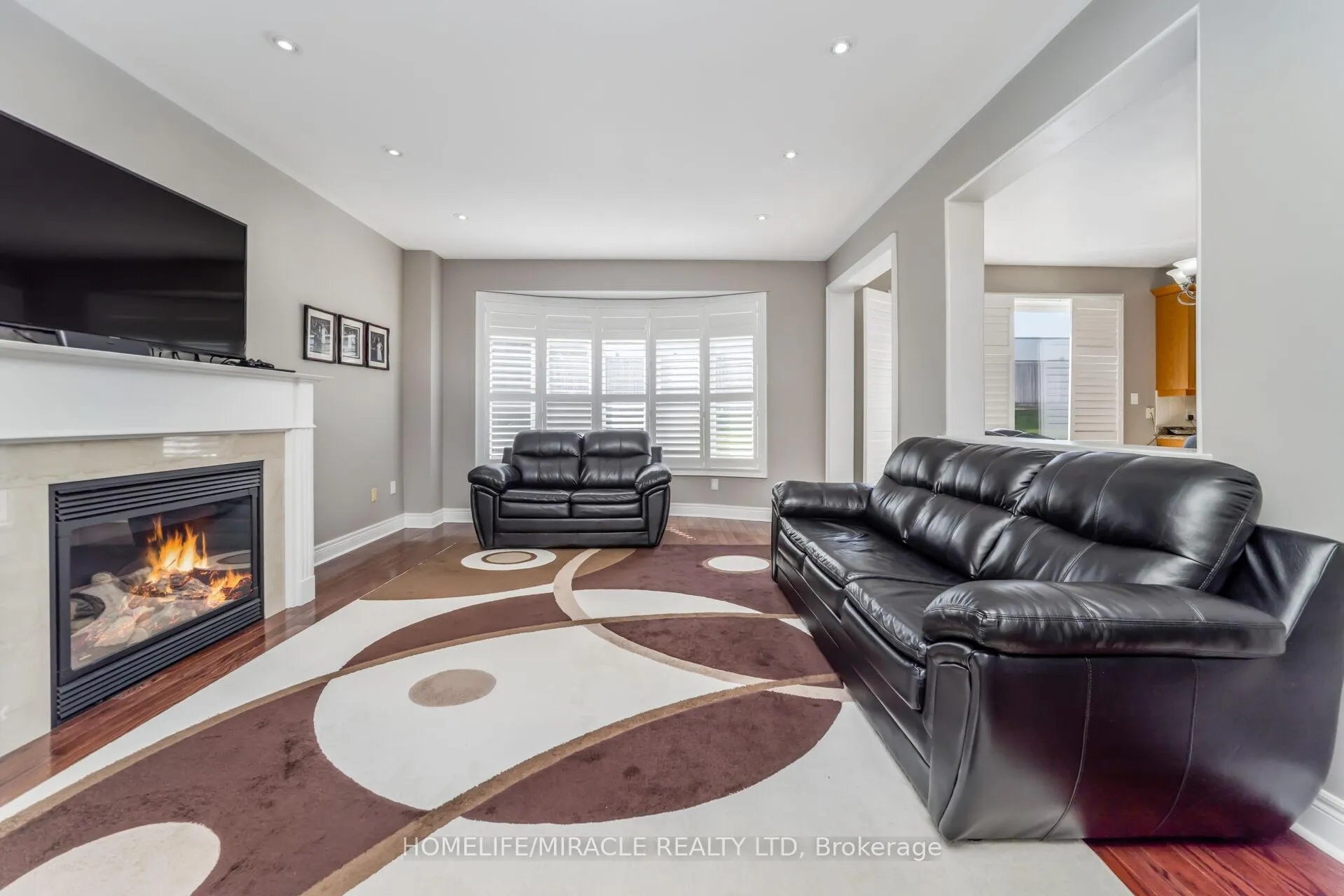 Photo 17 of 32 Xavier Court, Brampton, Bram West — HOMEH