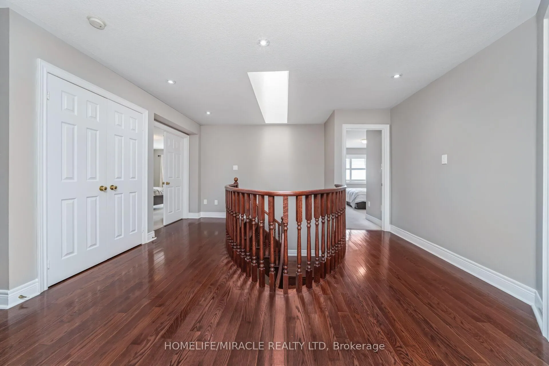 Photo 27 of 32 Xavier Court, Brampton, Bram West — HOMEH