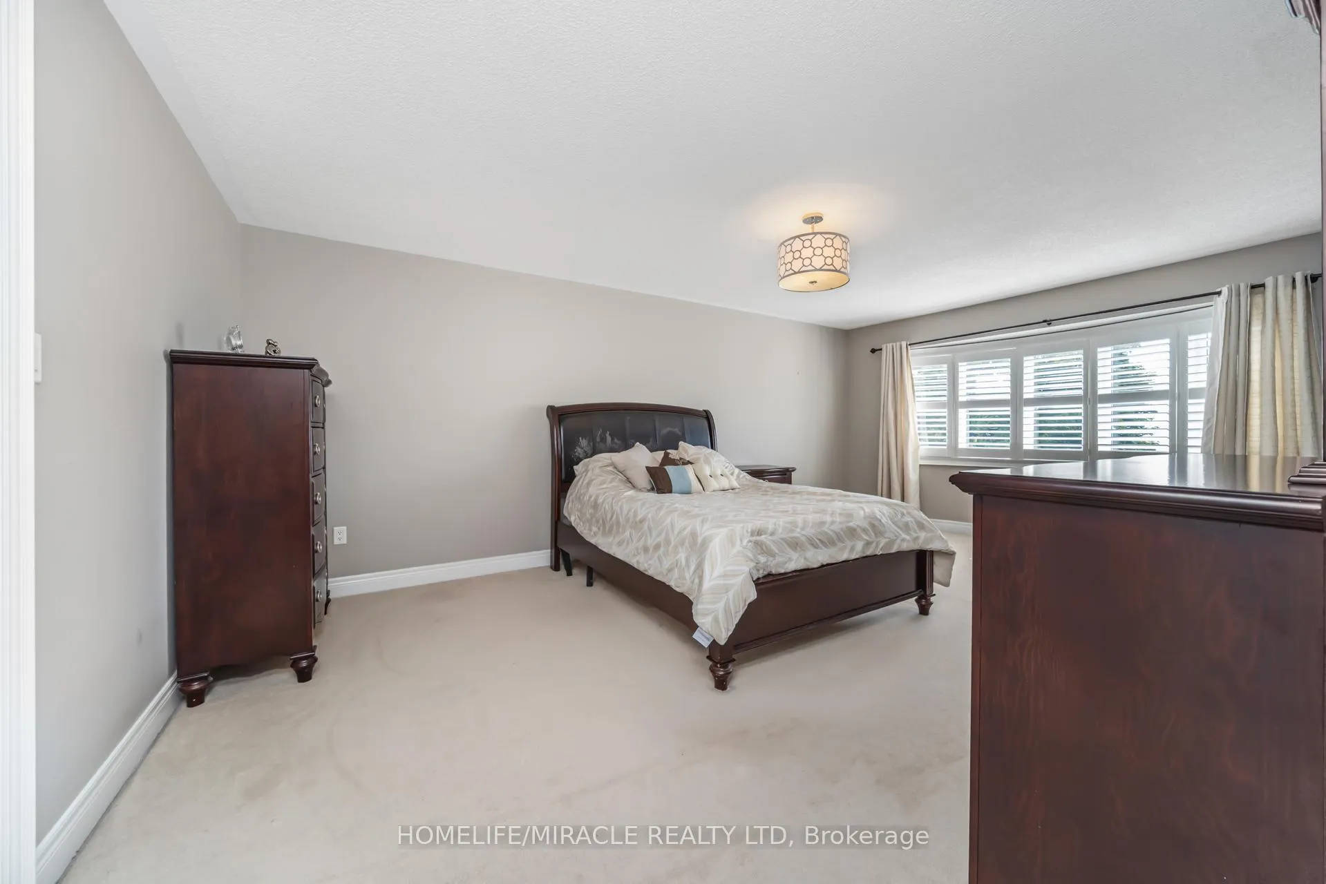 Photo 28 of 32 Xavier Court, Brampton, Bram West — HOMEH