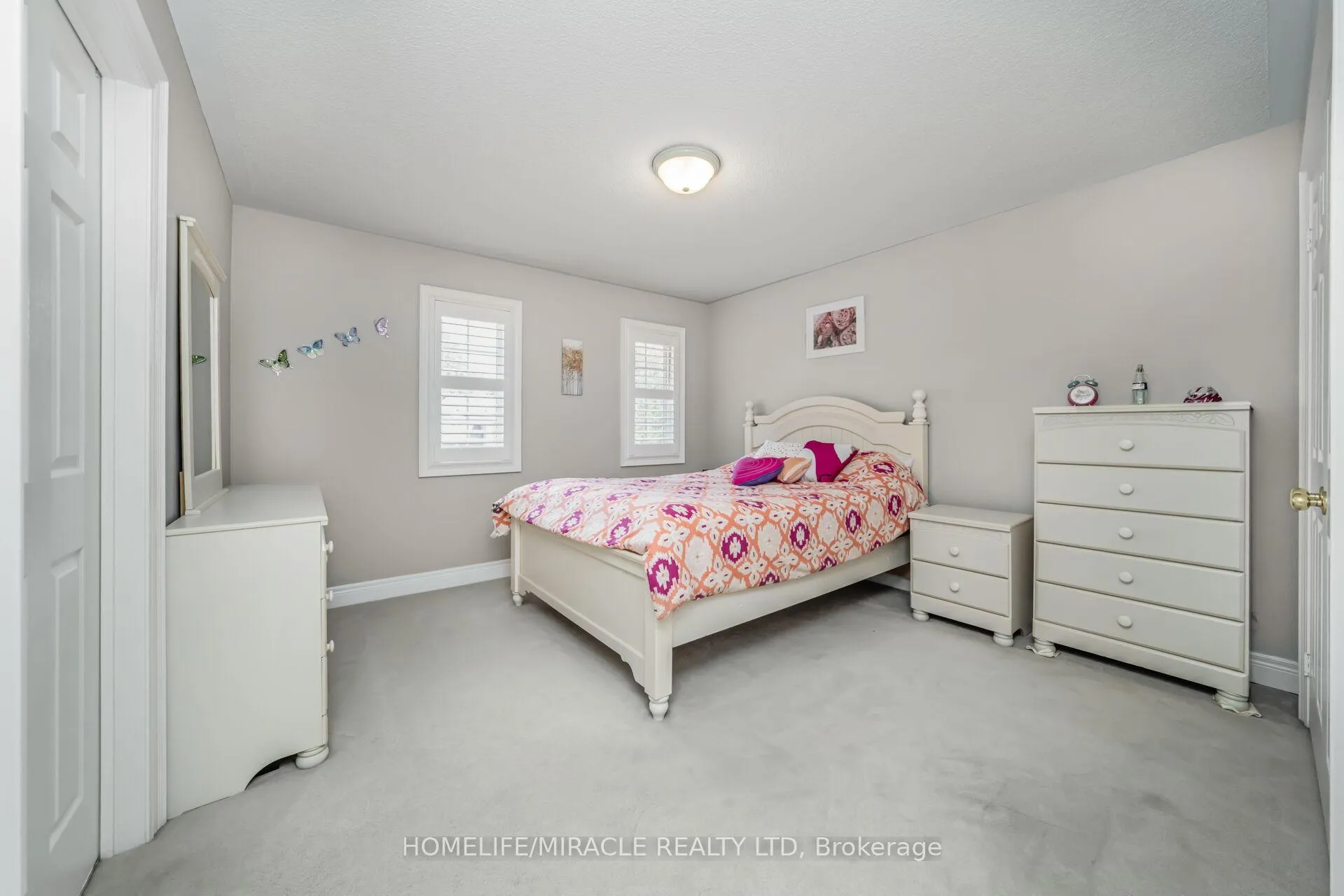 Photo 33 of 32 Xavier Court, Brampton, Bram West — HOMEH