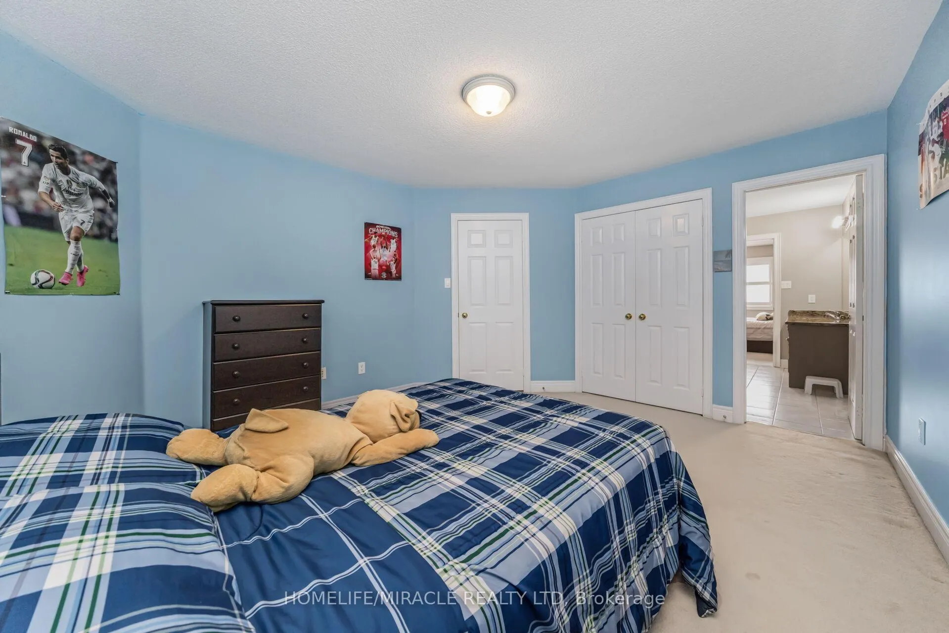 Photo 37 of 32 Xavier Court, Brampton, Bram West — HOMEH