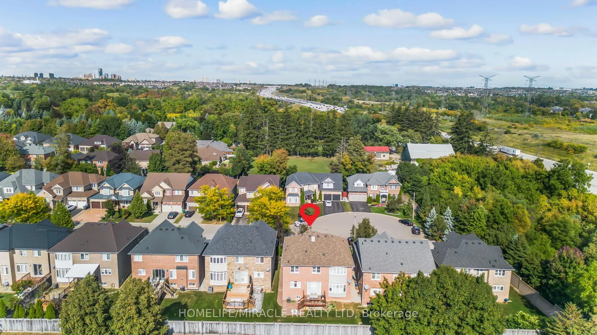 Photo 45 of 32 Xavier Court, Brampton, Bram West — HOMEH