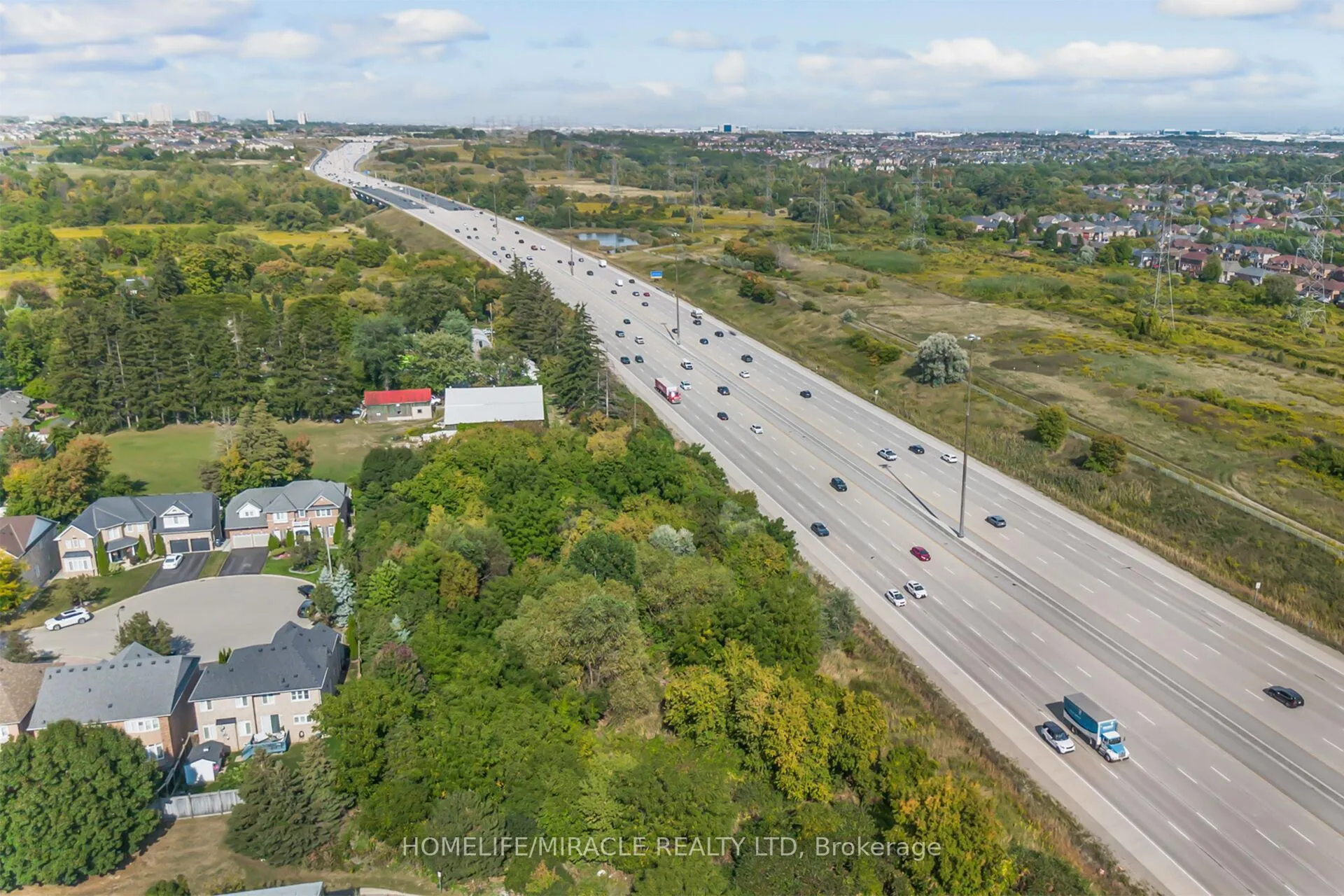 Photo 46 of 32 Xavier Court, Brampton, Bram West — HOMEH