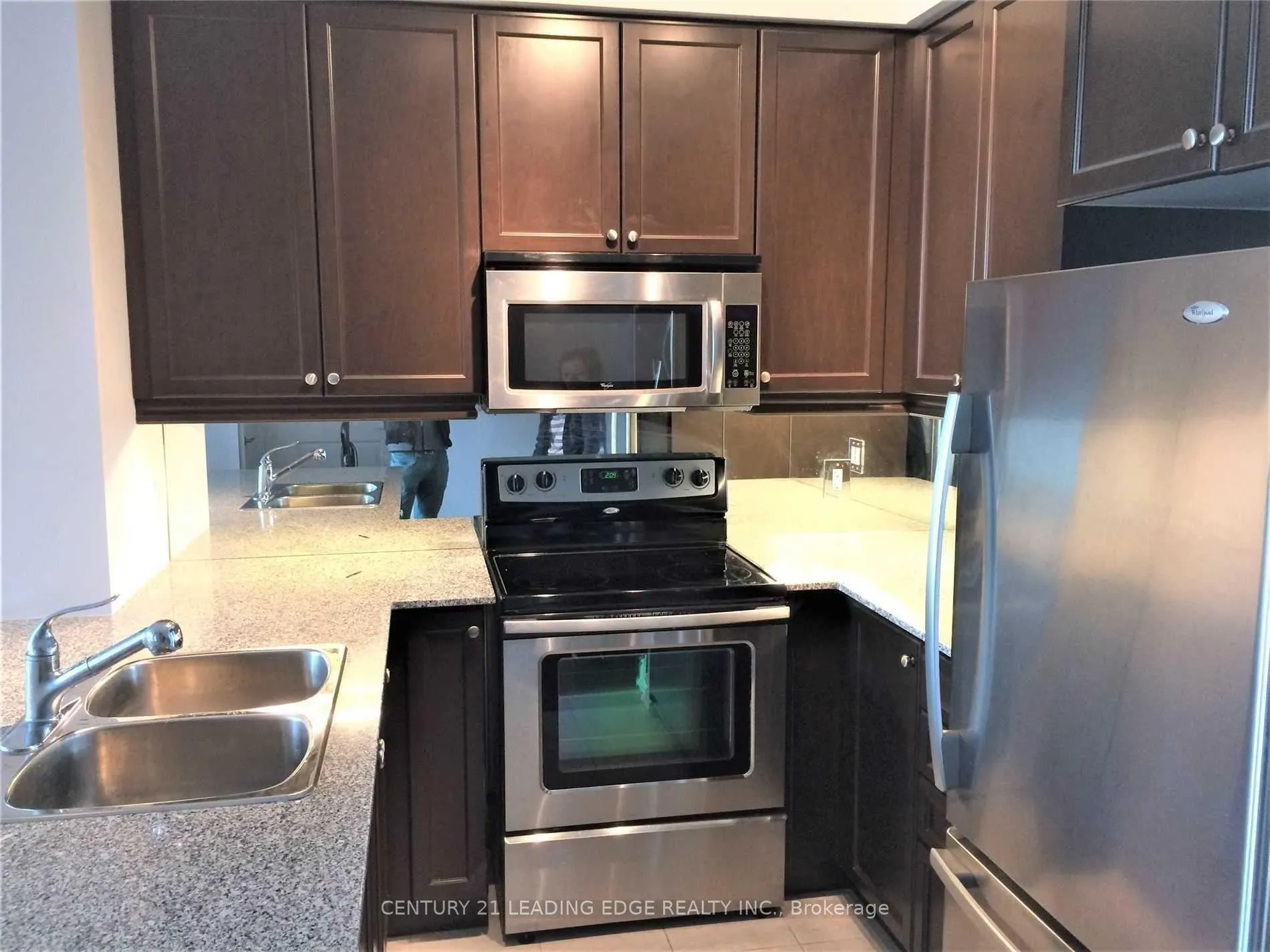 Photo 6 of Unit 1017, 20 Bloorview Place, North York, Don Valley Village — HOMEH