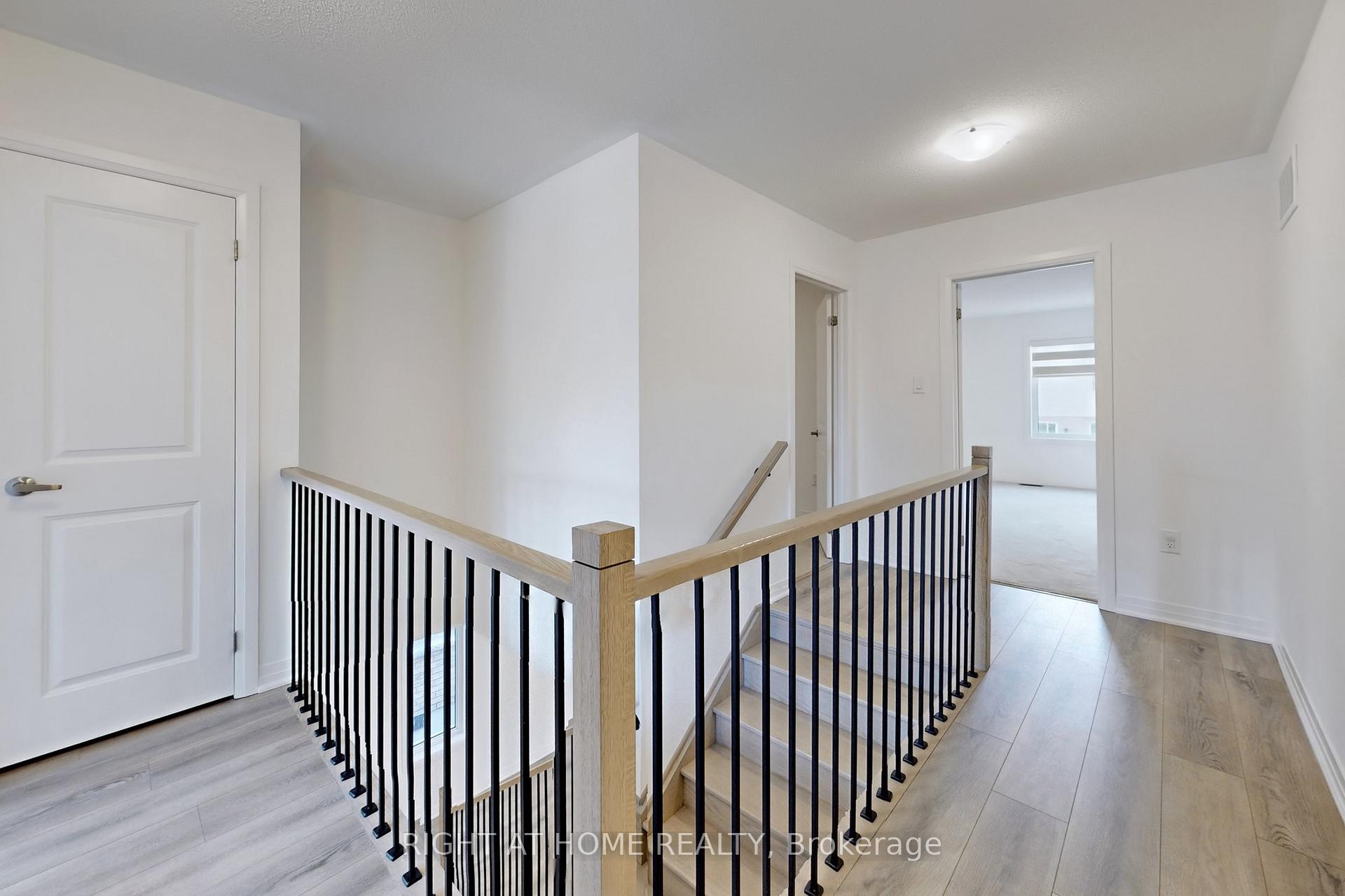 Photo 23 of 47 Shepherd Drive, Barrie, Rural Barrie Southeast — HOMEH