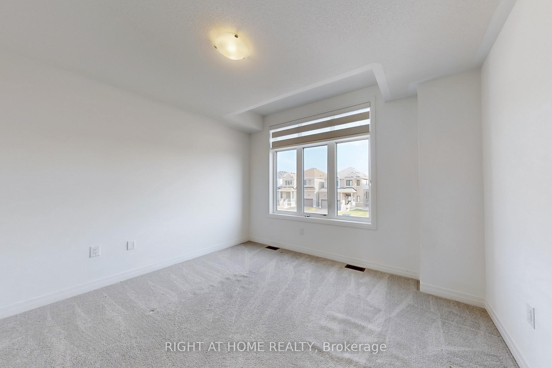 Photo 36 of 47 Shepherd Drive, Barrie, Rural Barrie Southeast — HOMEH