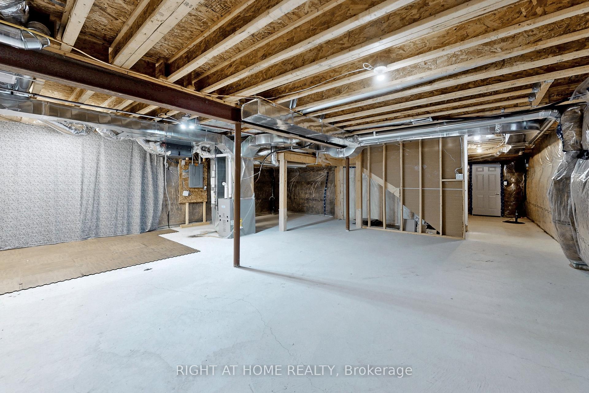 Photo 44 of 47 Shepherd Drive, Barrie, Rural Barrie Southeast — HOMEH