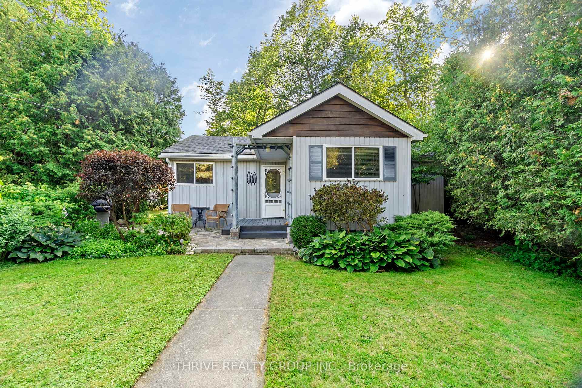 Photo 1 of 1 Bluewater Drive, Goderich, Goderich (Town) — HOMEH