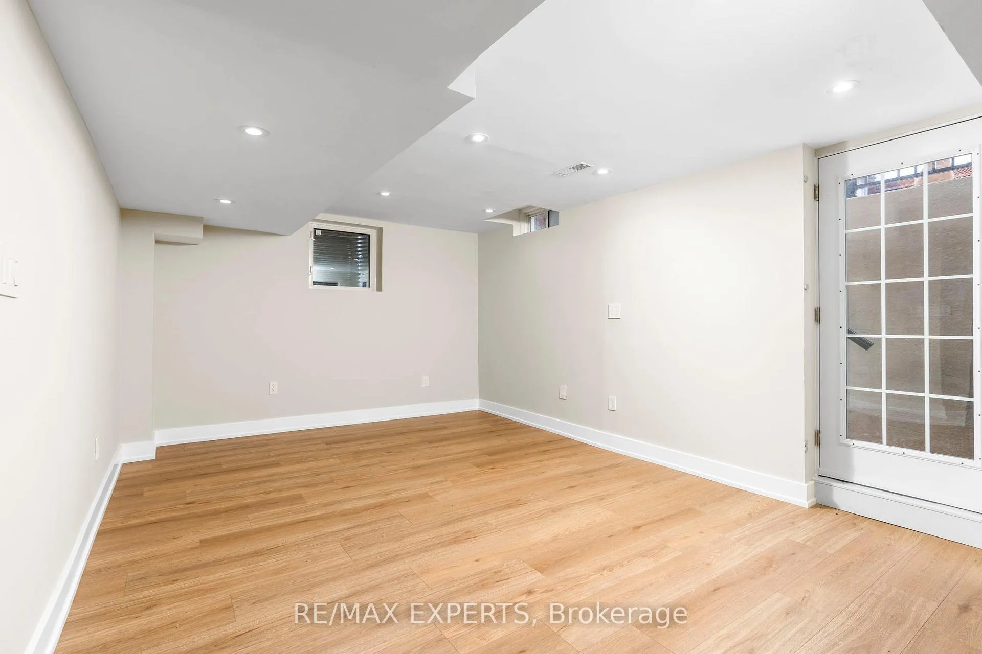 Photo 4 of Unit BSMT, 86 Cormorant Crescent, Vaughan, Vellore Village — HOMEH