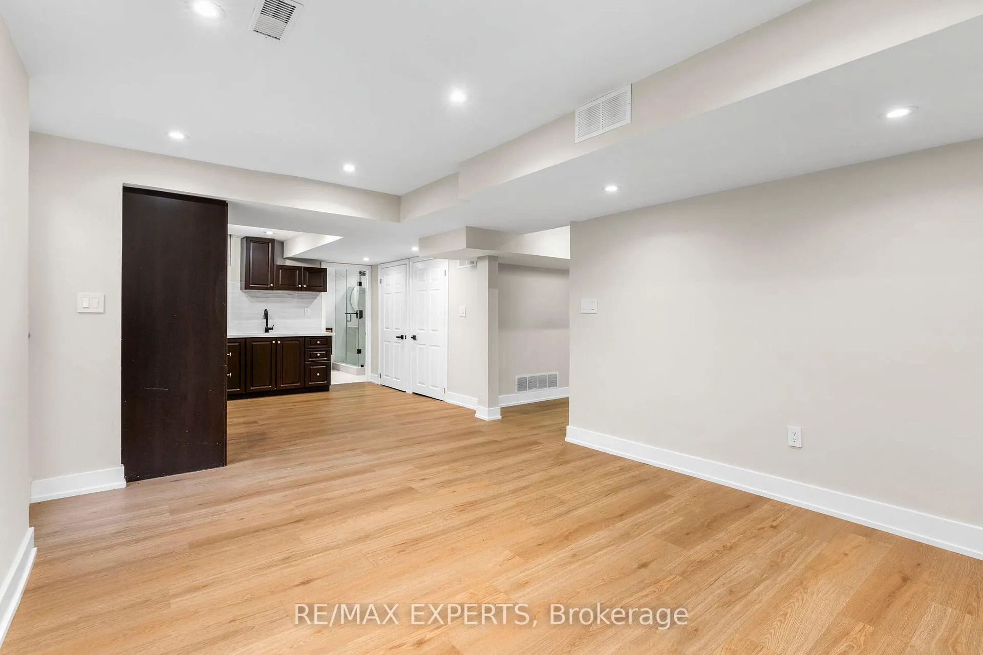 Photo 5 of Unit BSMT, 86 Cormorant Crescent, Vaughan, Vellore Village — HOMEH