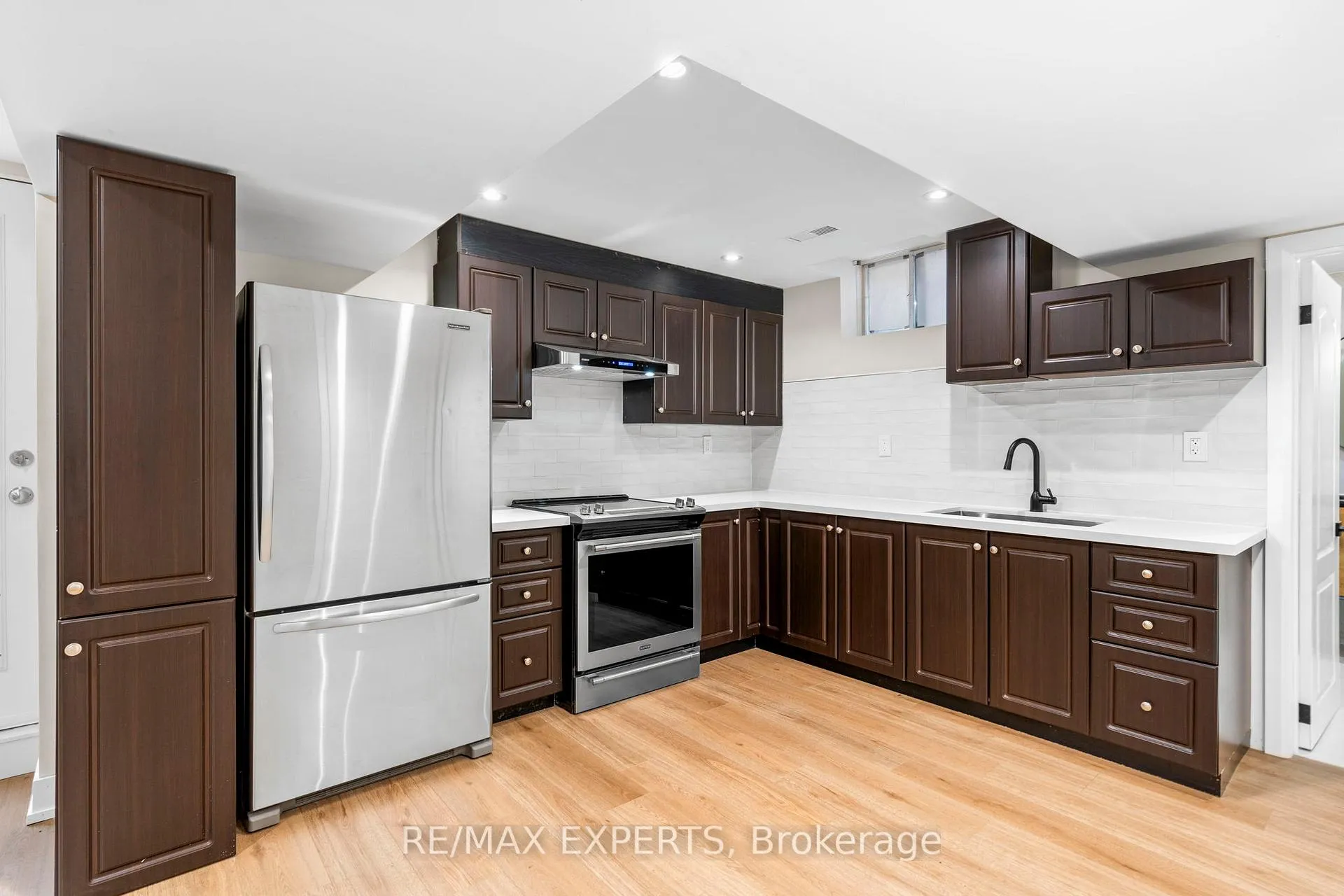 Photo 10 of Unit BSMT, 86 Cormorant Crescent, Vaughan, Vellore Village — HOMEH